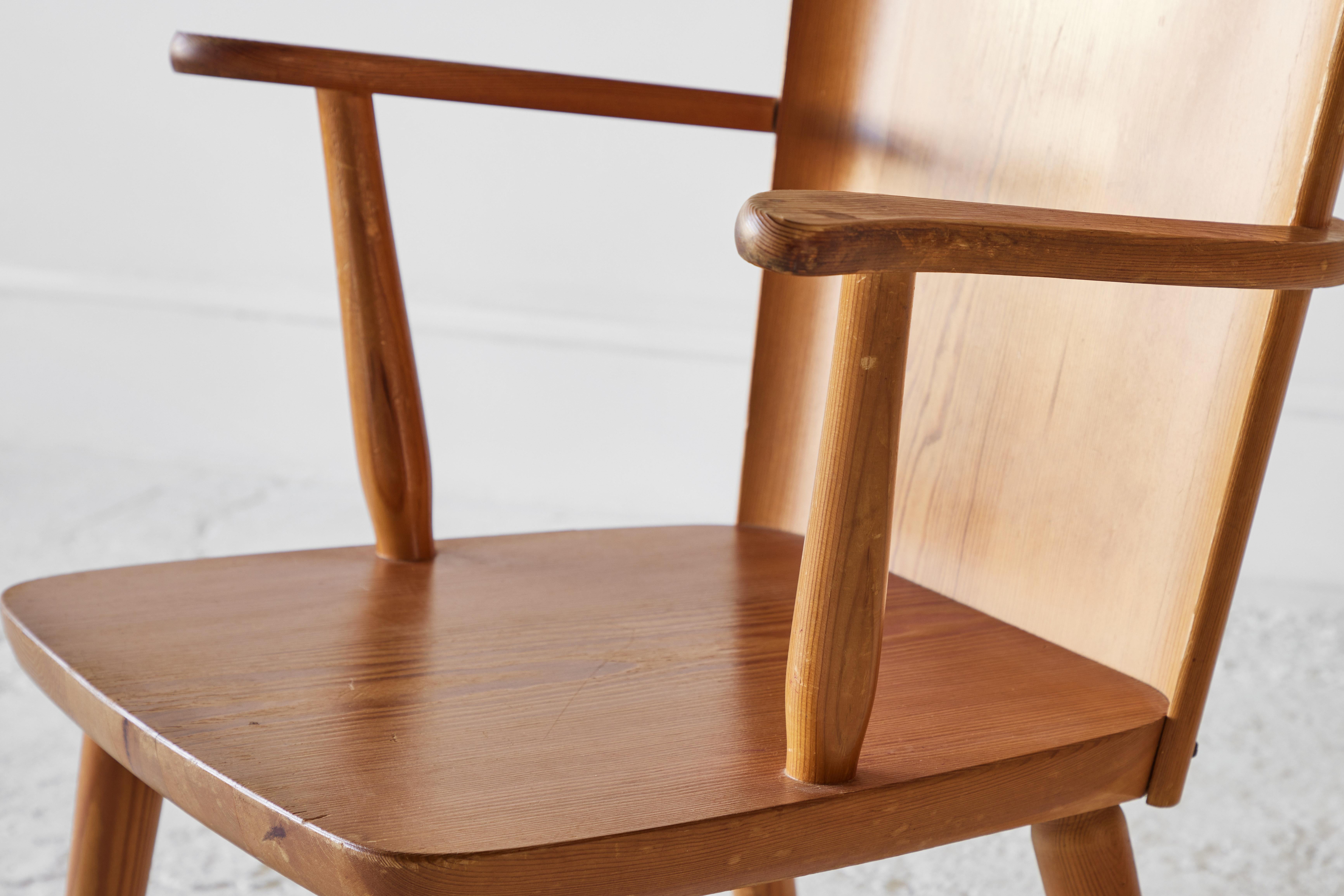 Pair of Pine Chairs by Goran Malmvall for Karl Andersson & Söner, Sweden 5
