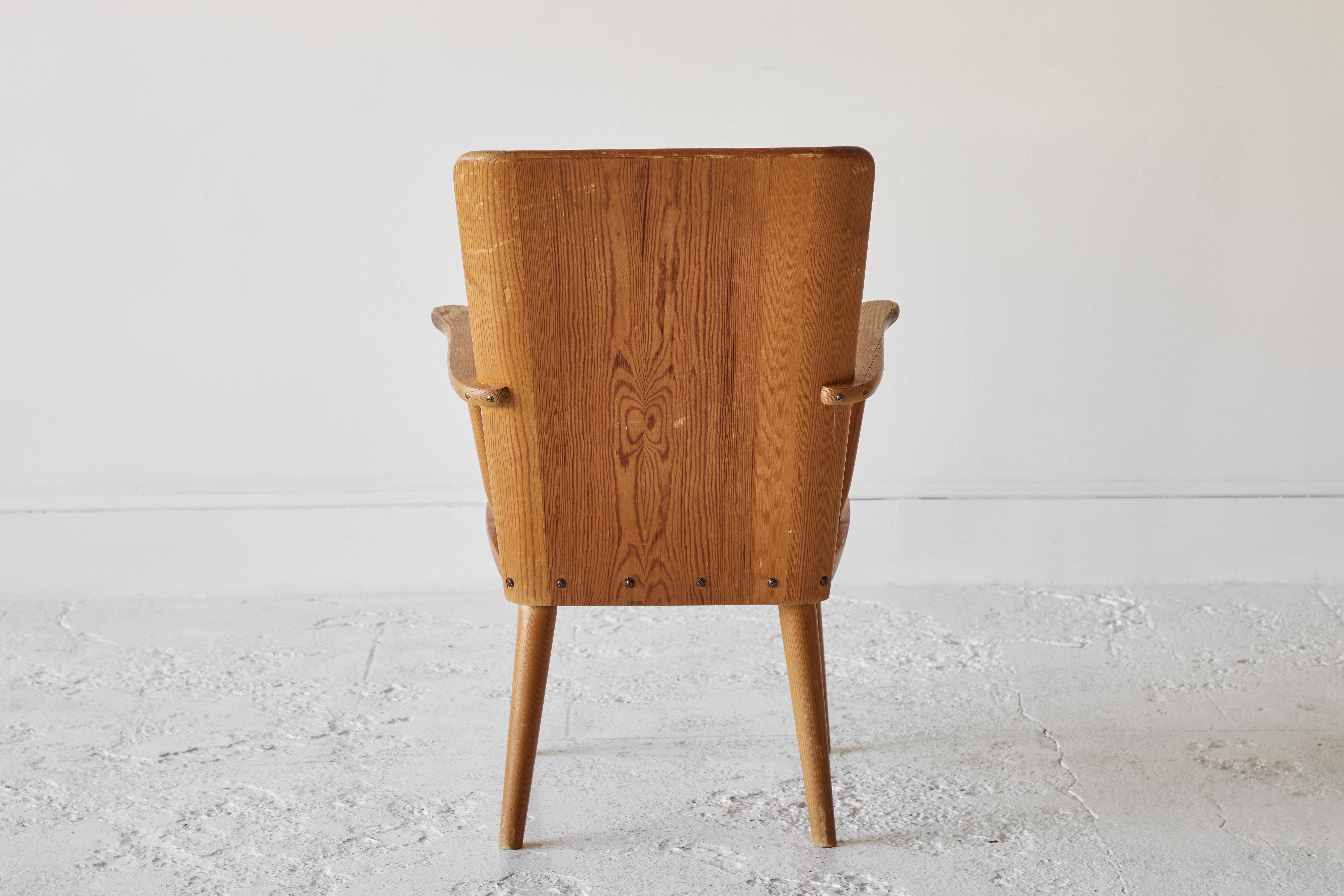 Pair of Pine Chairs by Goran Malmvall for Karl Andersson & Söner, Sweden 3