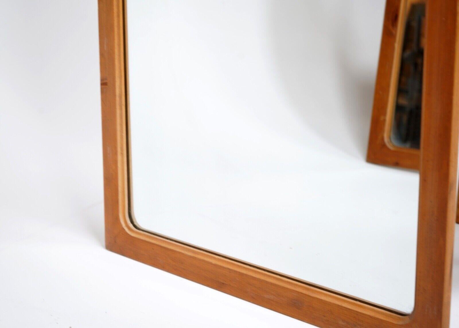 Pair of Pine Mirrors In Good Condition In Dorchester, GB