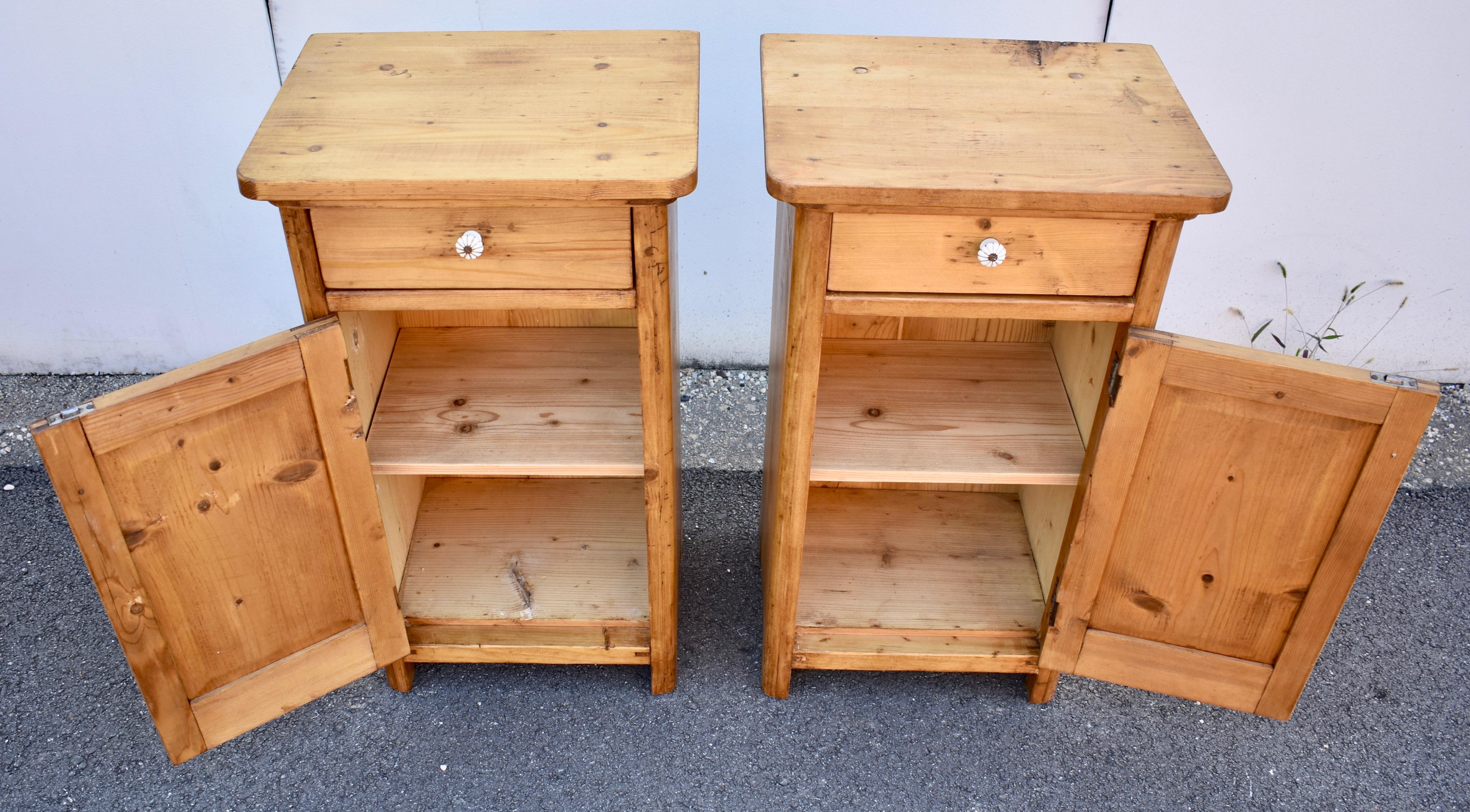 Country Pair of Pine Nightstands with One Door and One Drawer