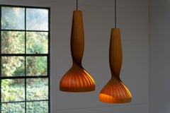 Paire de lampes suspendues en pin par Hans-Agne Jakobsson pour Ellysett, Suède, années 1960