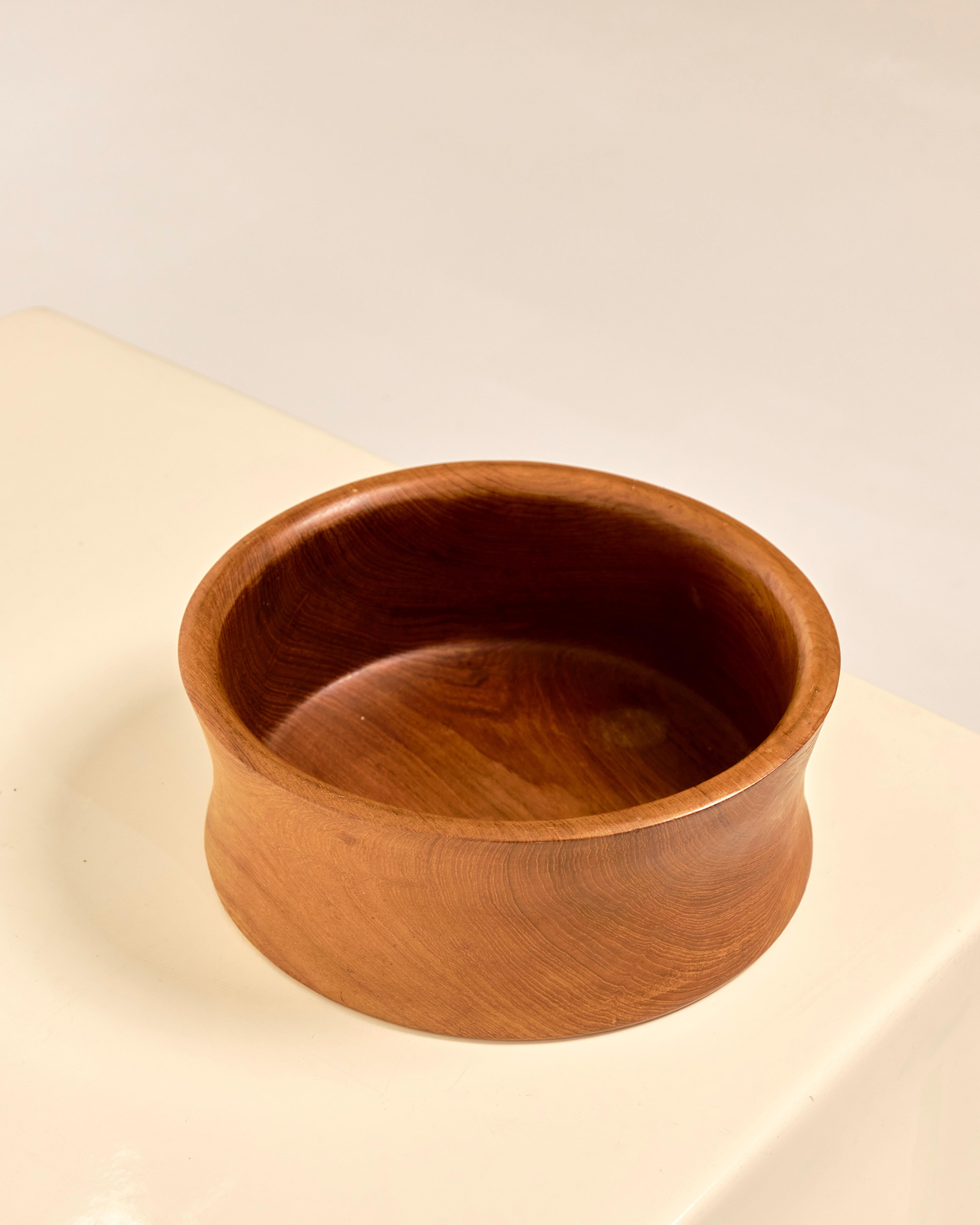 Pair of Pine Stig Johnsson Bowls For Sale 3