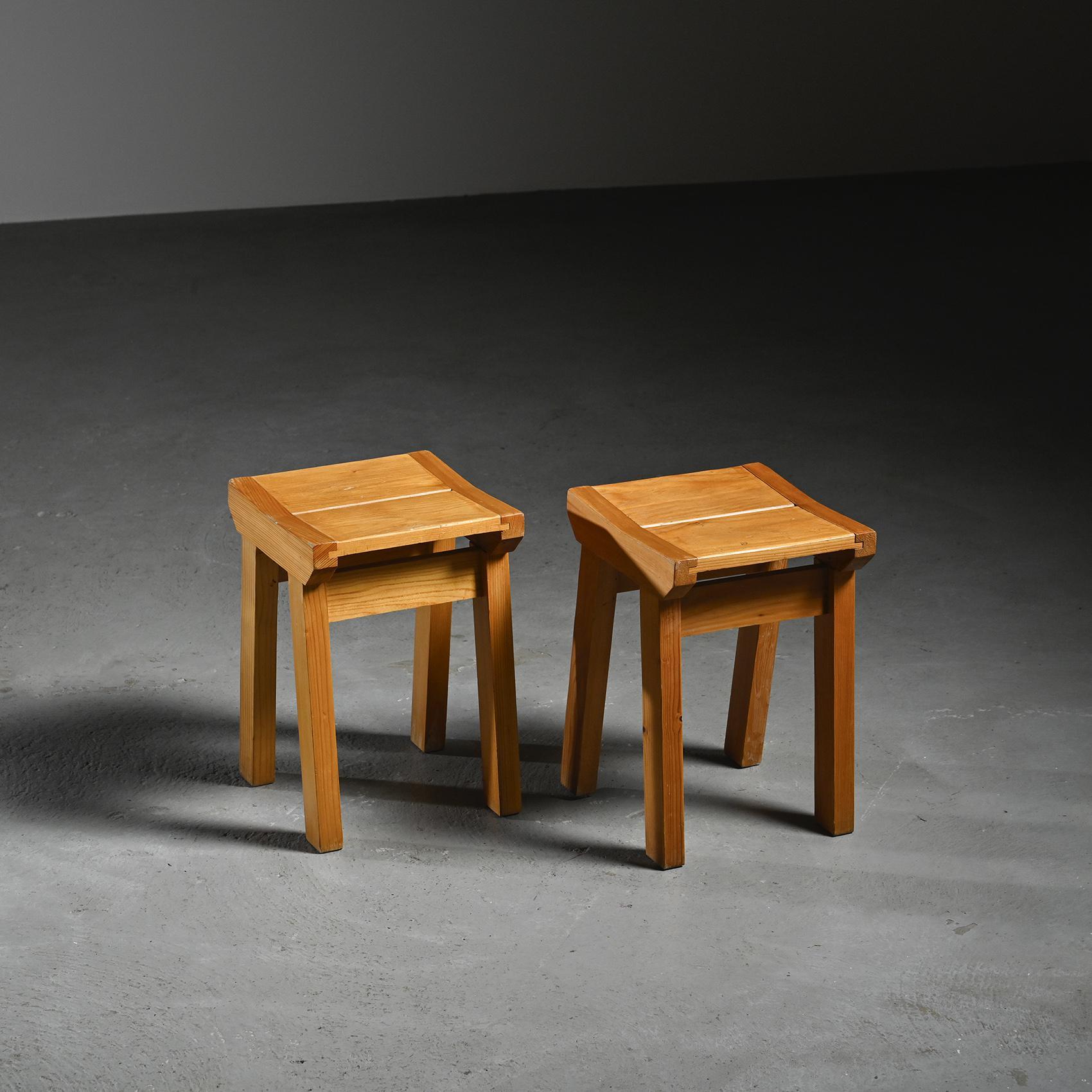 Pair of pine stools by Christian Durupt, Les Arcs 1960 For Sale 4