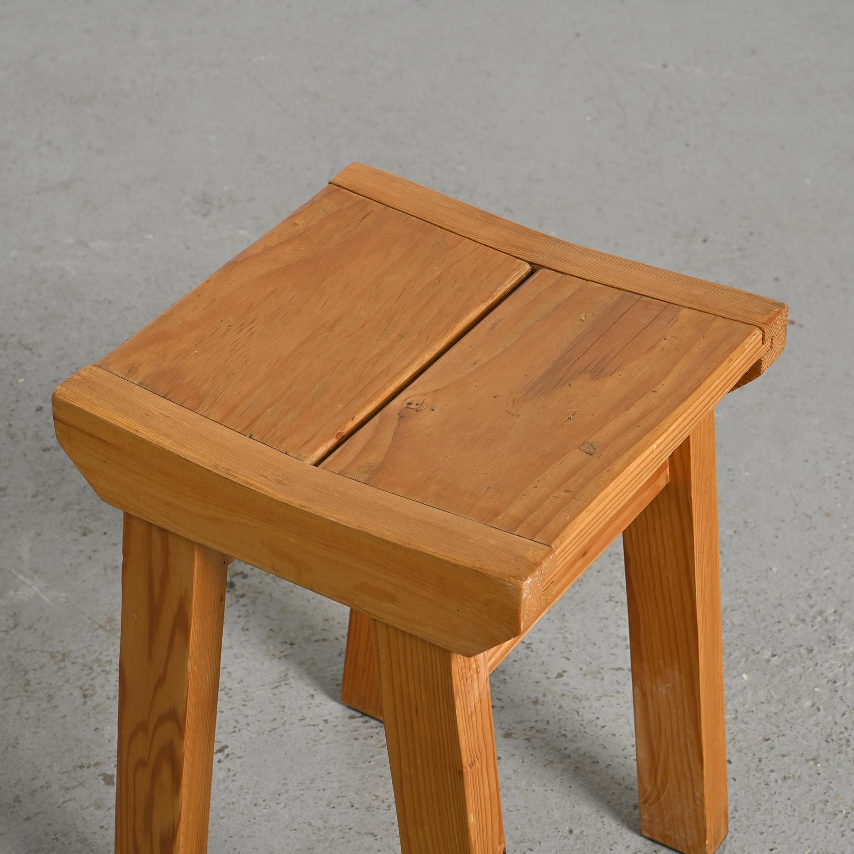 Pair of pine stools by Christian Durupt, Les Arcs 1960 For Sale 2