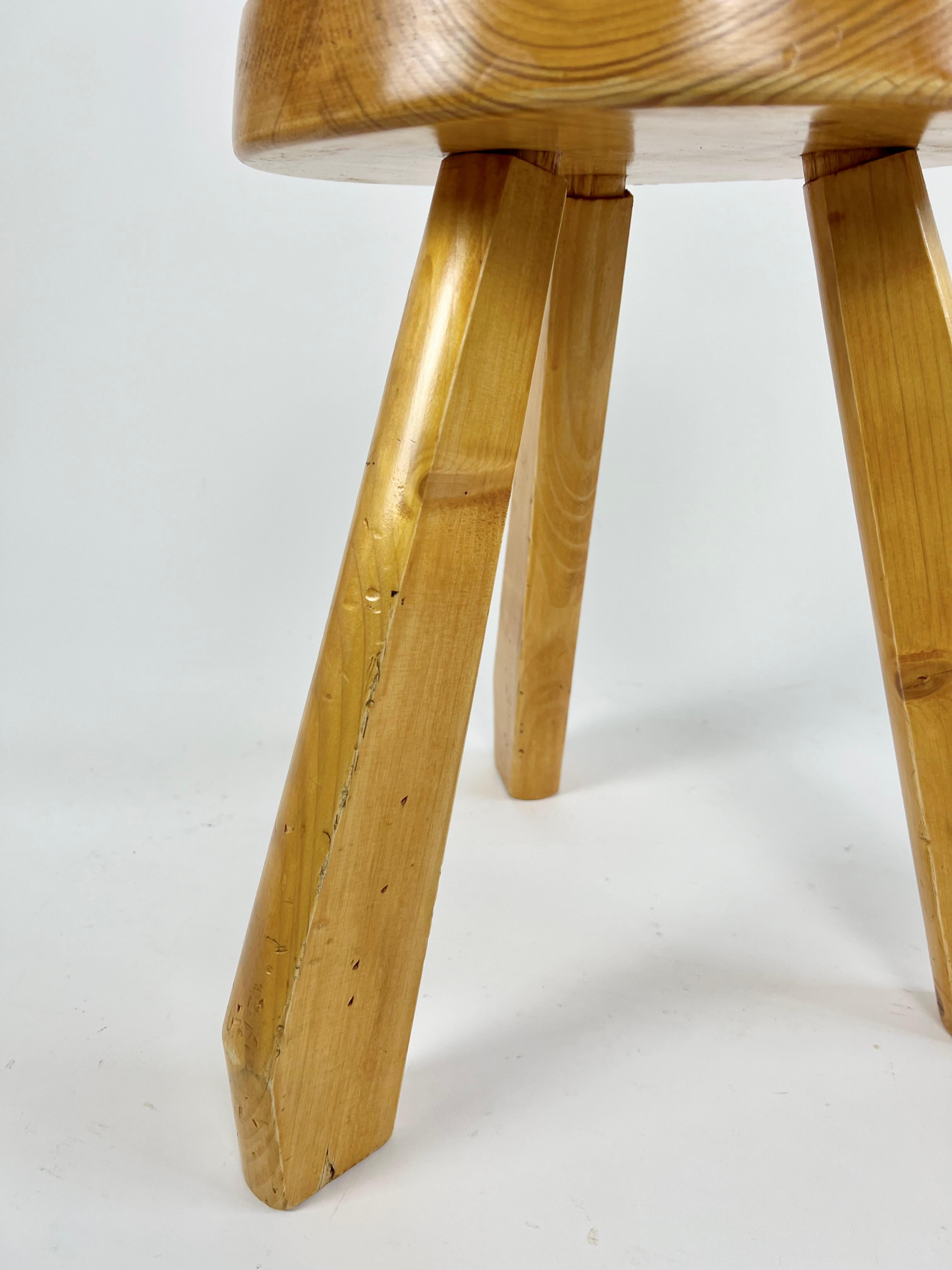 Pair of pine stools from Les Arcs, Charlotte Perriand, France 1960-70s For Sale 4