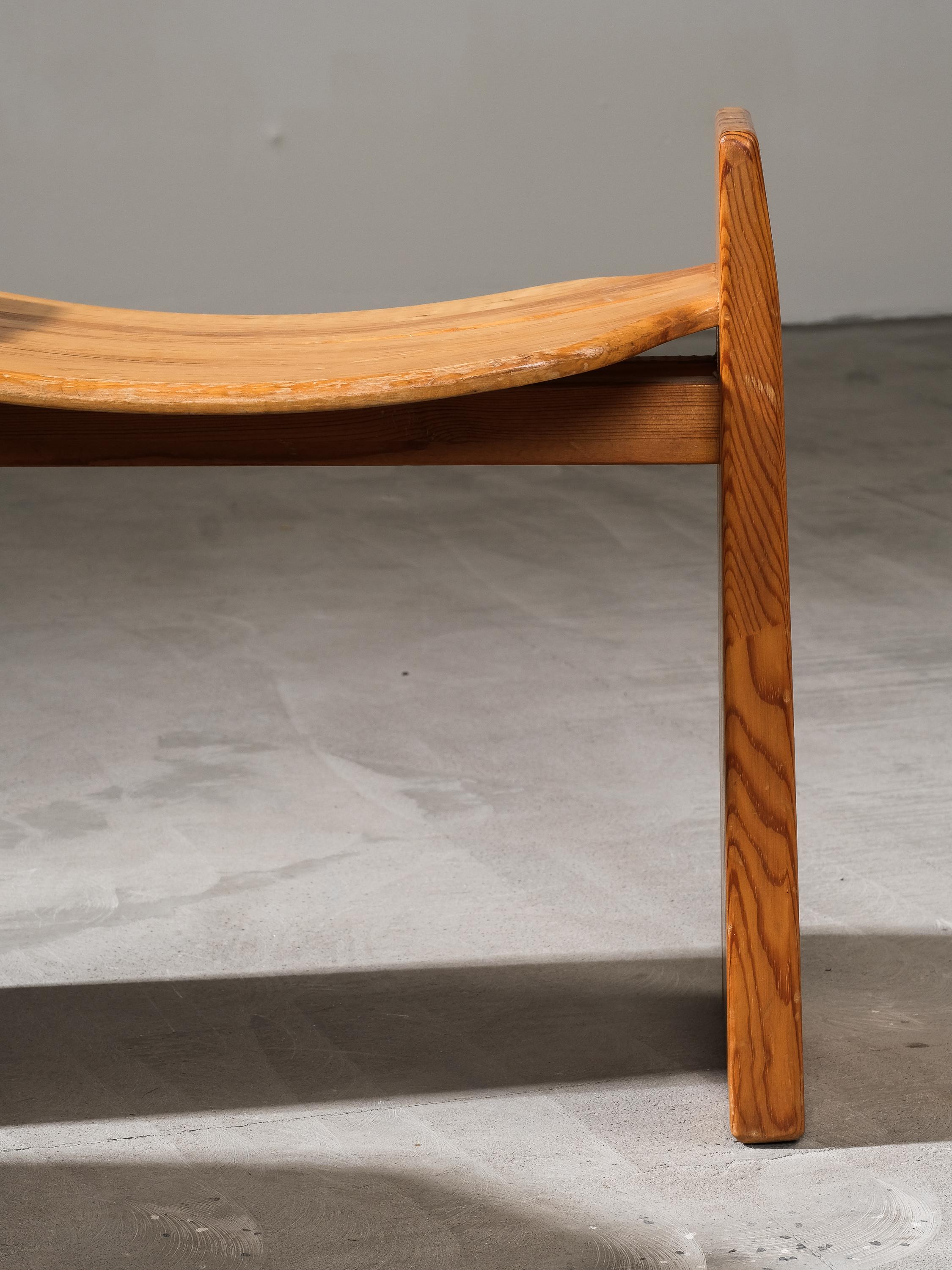 Paire de tabourets en pin Gilbert Marklund, Suède, 1970 en vente 3