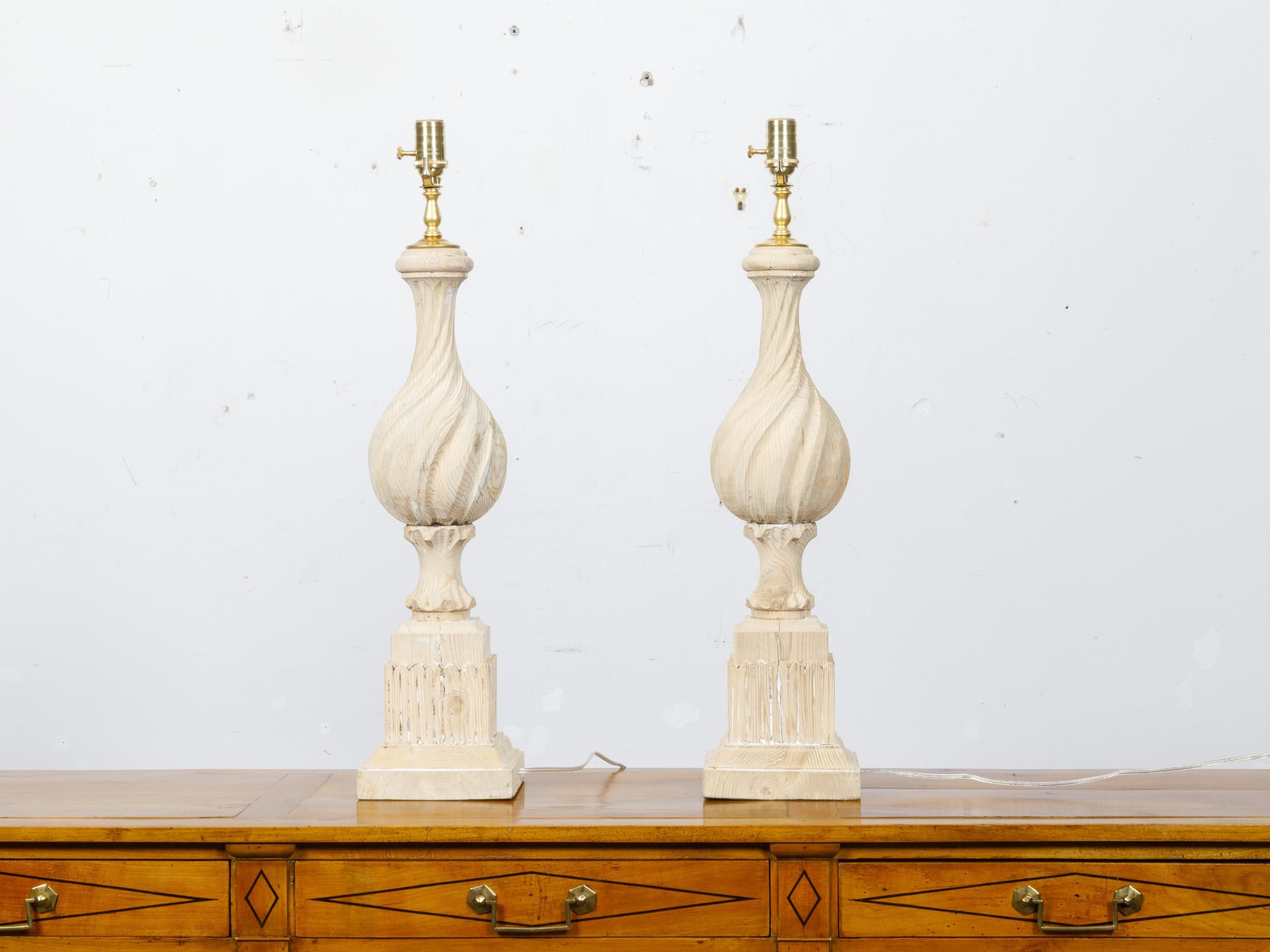 Pair of Pine Twisted Finials on Tall Bases Mounted as Table Lamps, USA Wired In Good Condition For Sale In Atlanta, GA