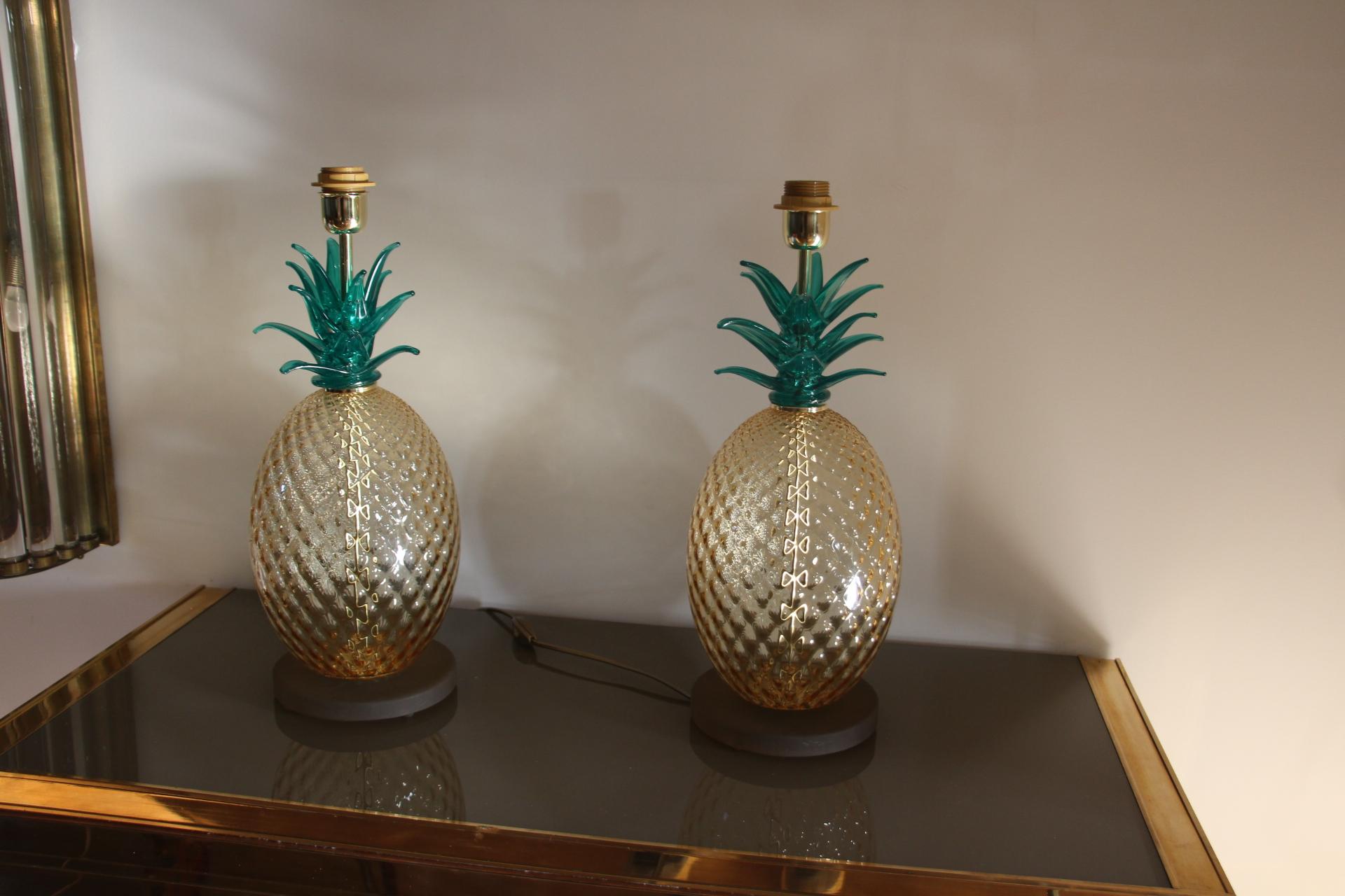 Pair of Pineapple Table Lamps in Emerald Green and Amber Color Murano Glass For Sale 5