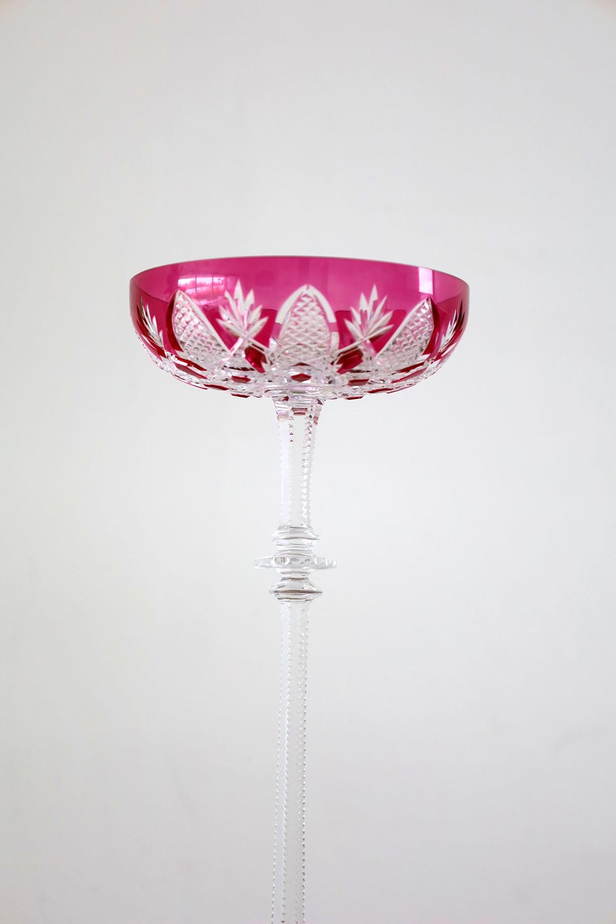 Pair of Pink Baccarat Tsar Champagne Coupes Hecho a mano en venta