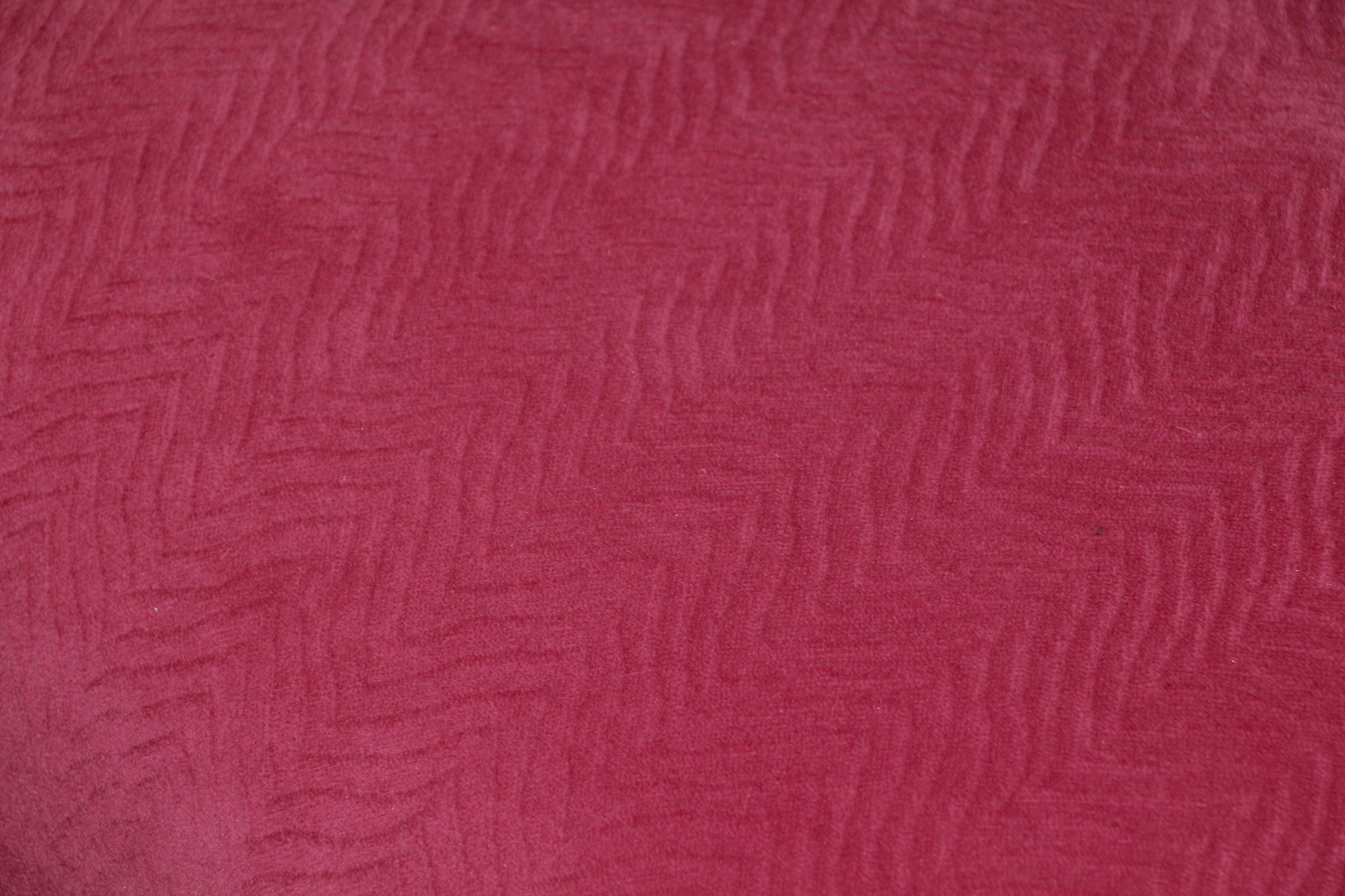 Paar rosa Fuschia-Ottomanen aus Wolle und Mohair mit Deckel (20. Jahrhundert)