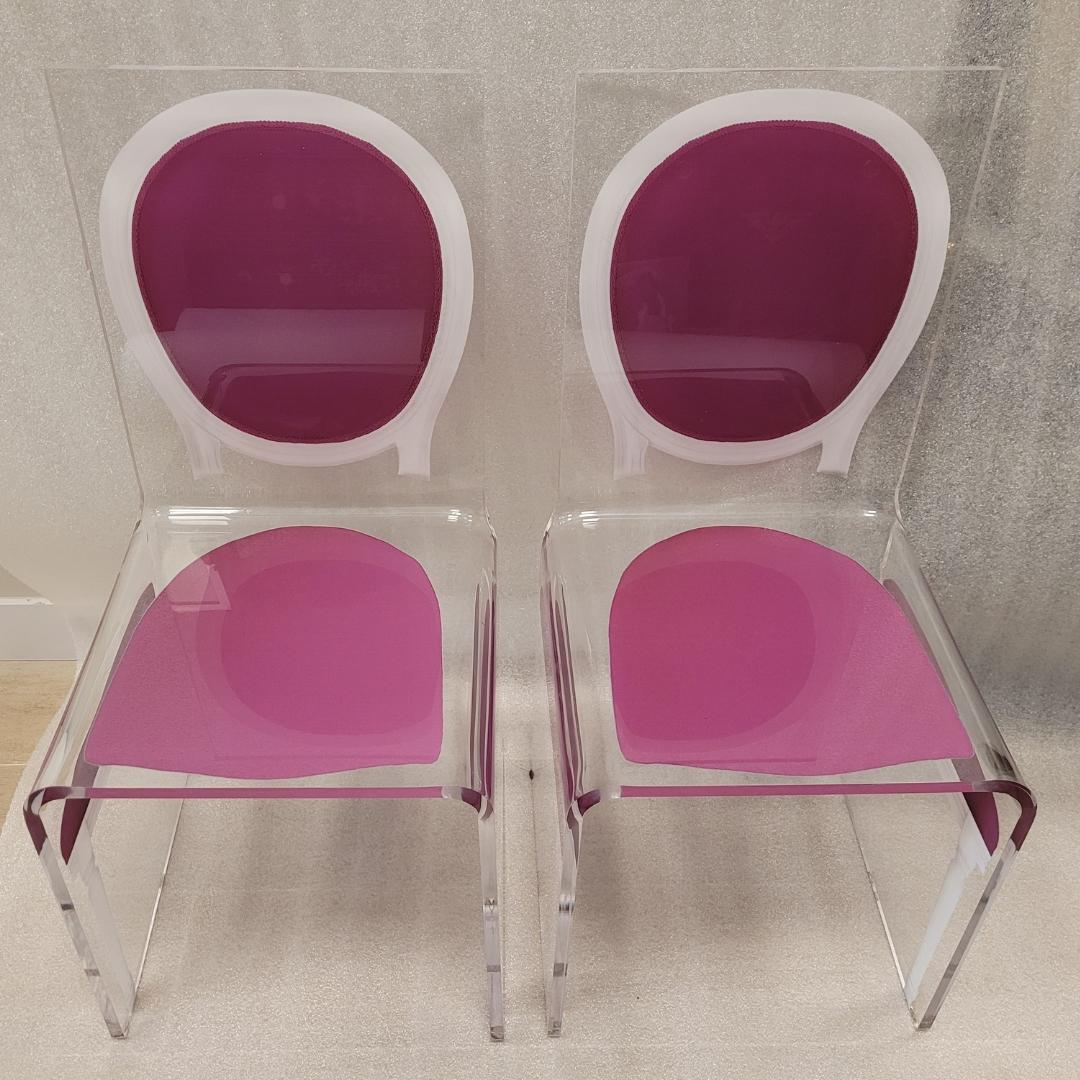 Late 20th Century Pair of Pink  «Ghost» chairs, J.C. de Castelbajac for Acrila, Acrylic glass For Sale