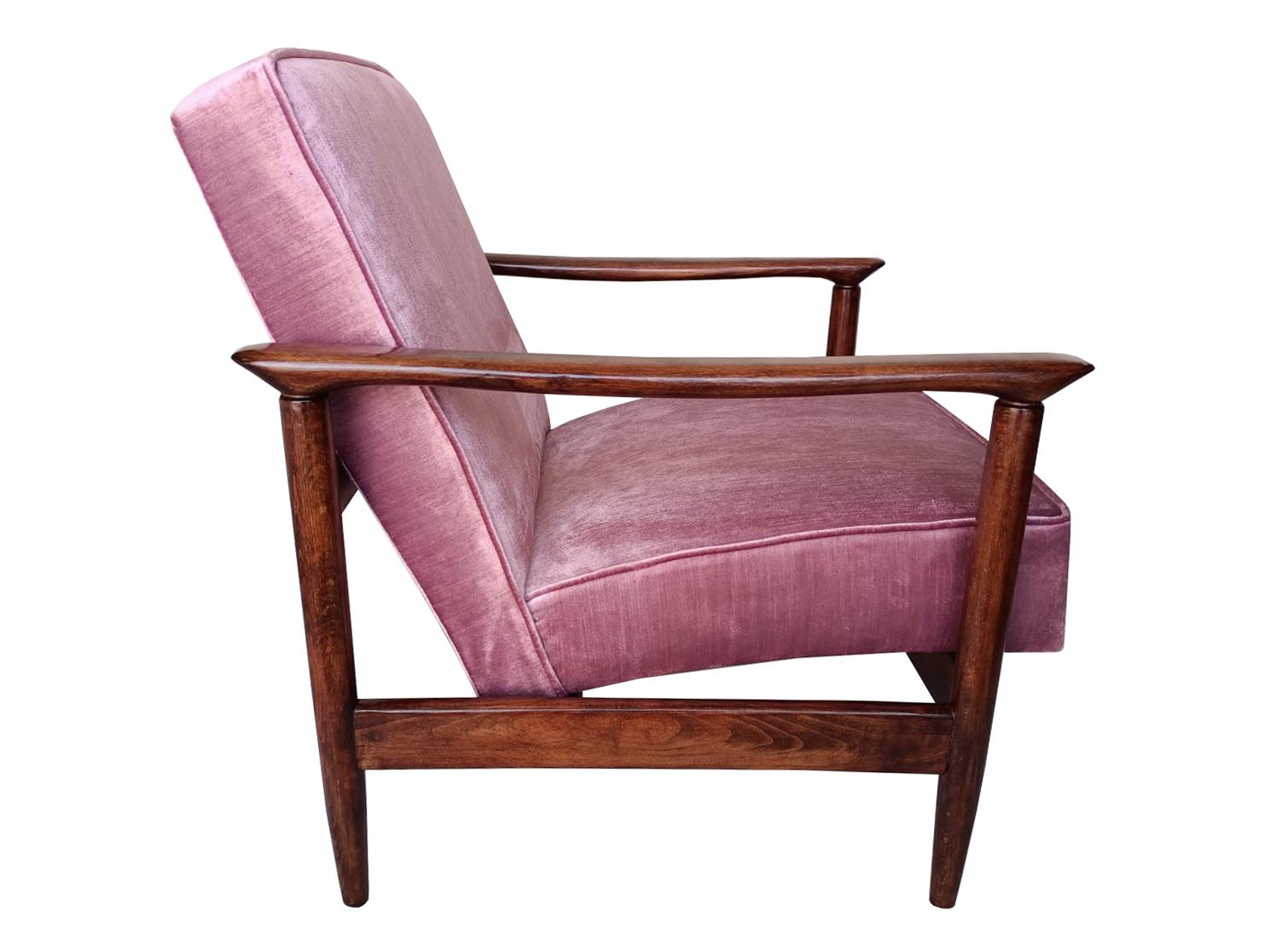 Paire de fauteuils en velours rose brillant, Design/One, Europe, années 1960. Excellent état - En vente à 05-080 Hornowek, PL