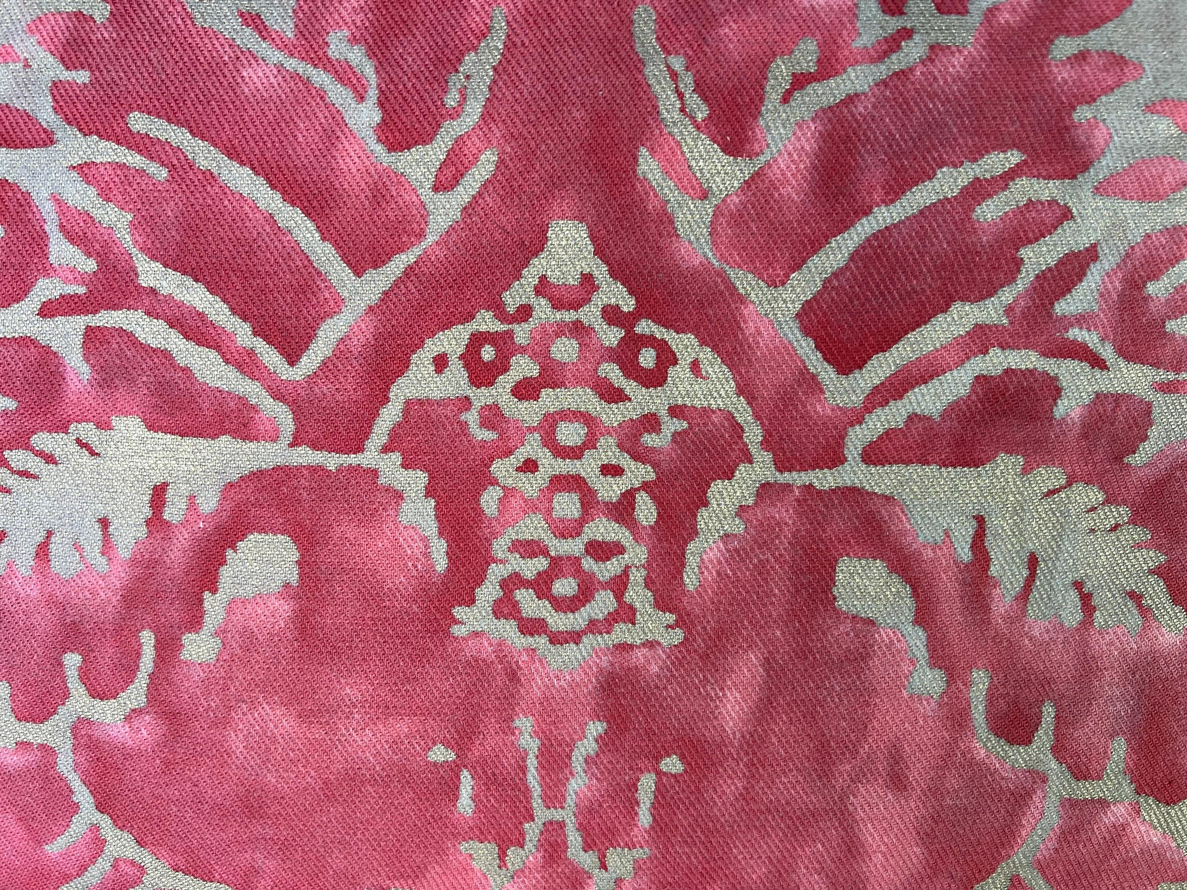 Italian Pair of Pink & Gold Fortuny Textile Pillows For Sale