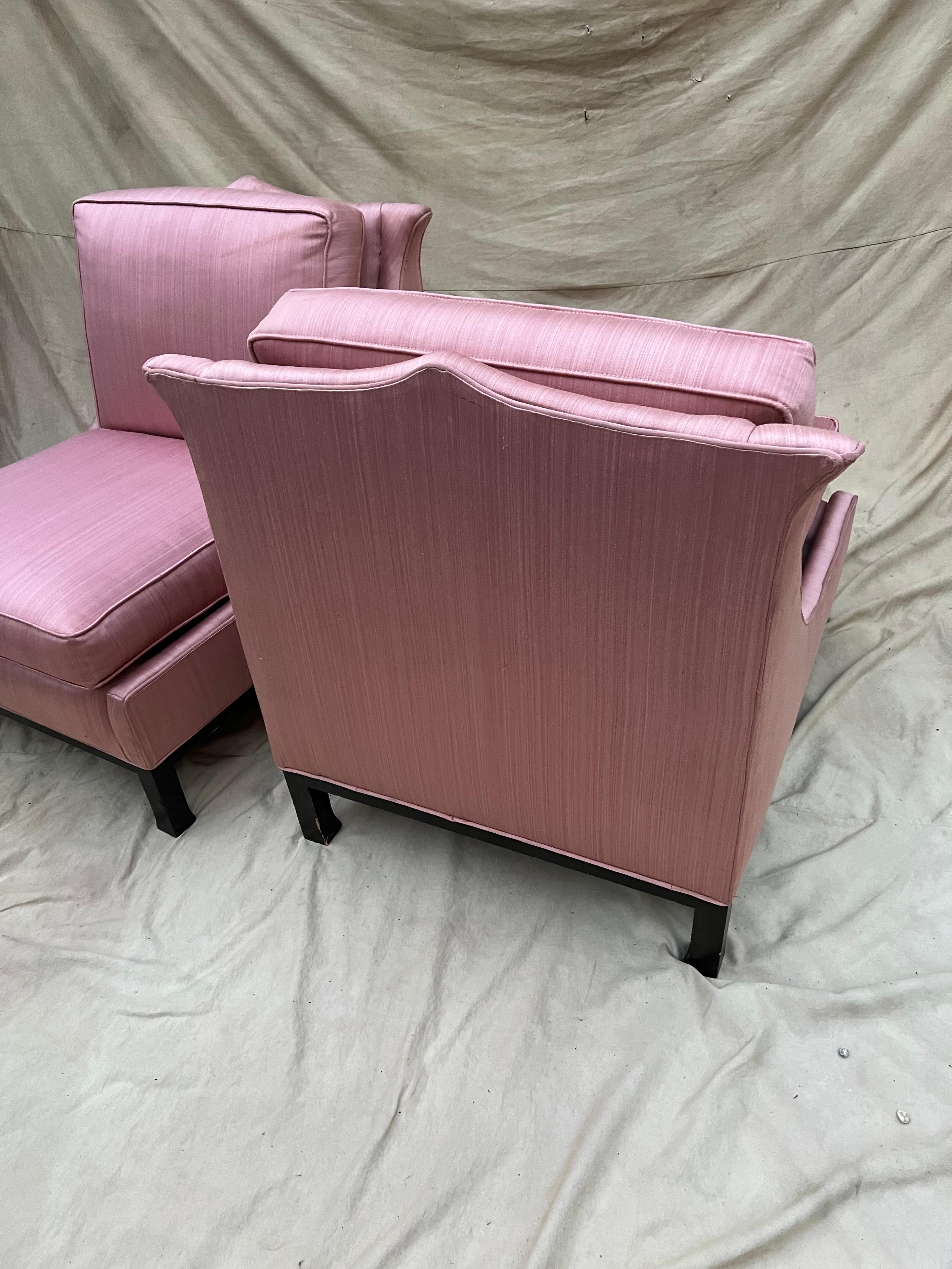 Pair of Pink Hollywood Regency Slipper Chairs In Good Condition In Los Angeles, CA