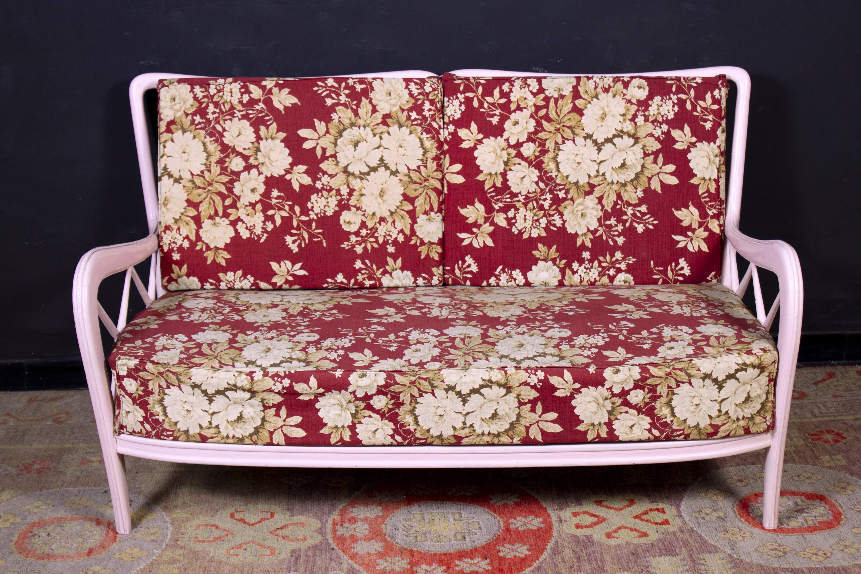 20th Century Pair of Pink Italian Armchairs and Sofa Paolo Buffa Style, 1950s For Sale