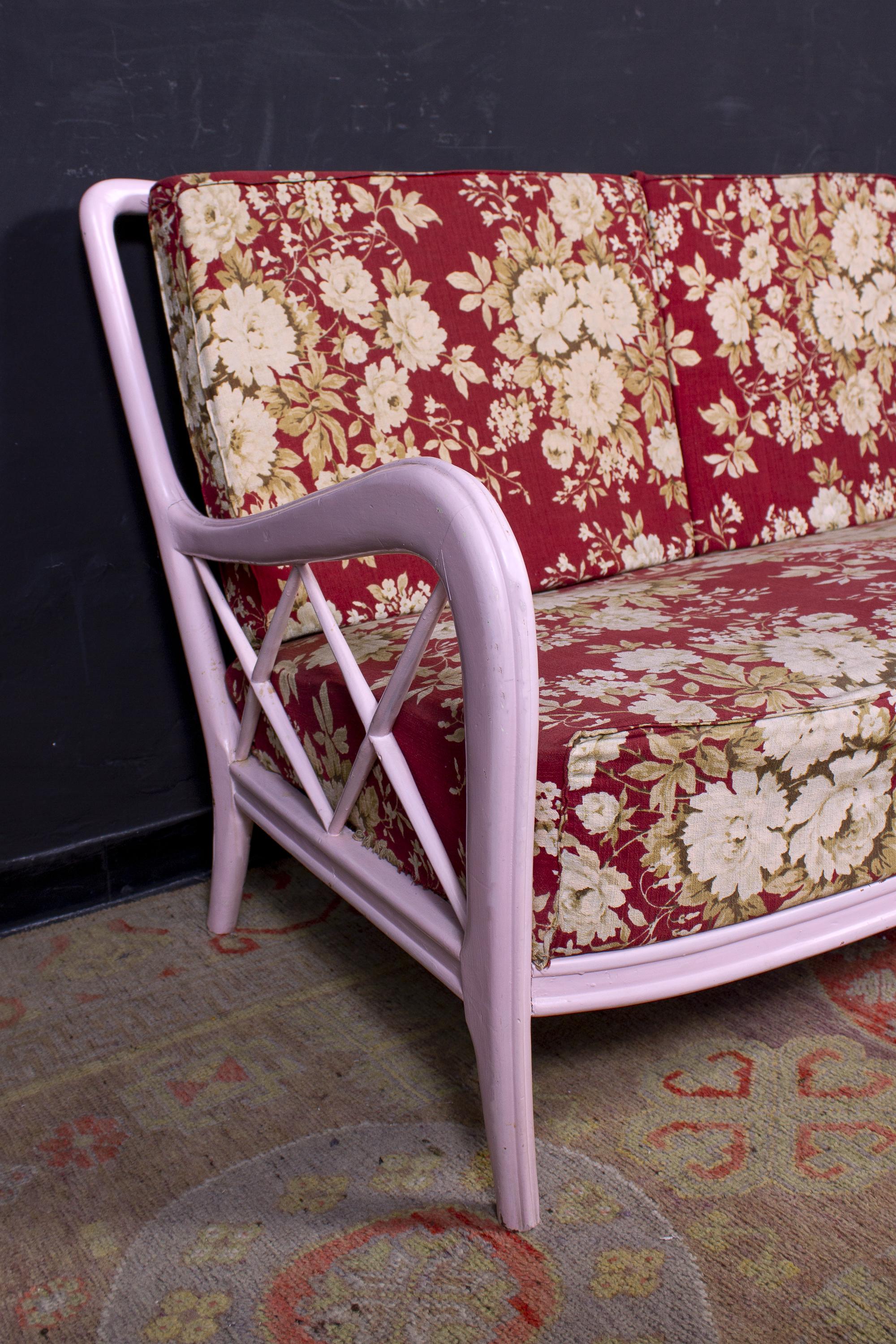 Paire de fauteuils et canapés italiens roses de style Paolo Buffa, années 1950 en vente 2