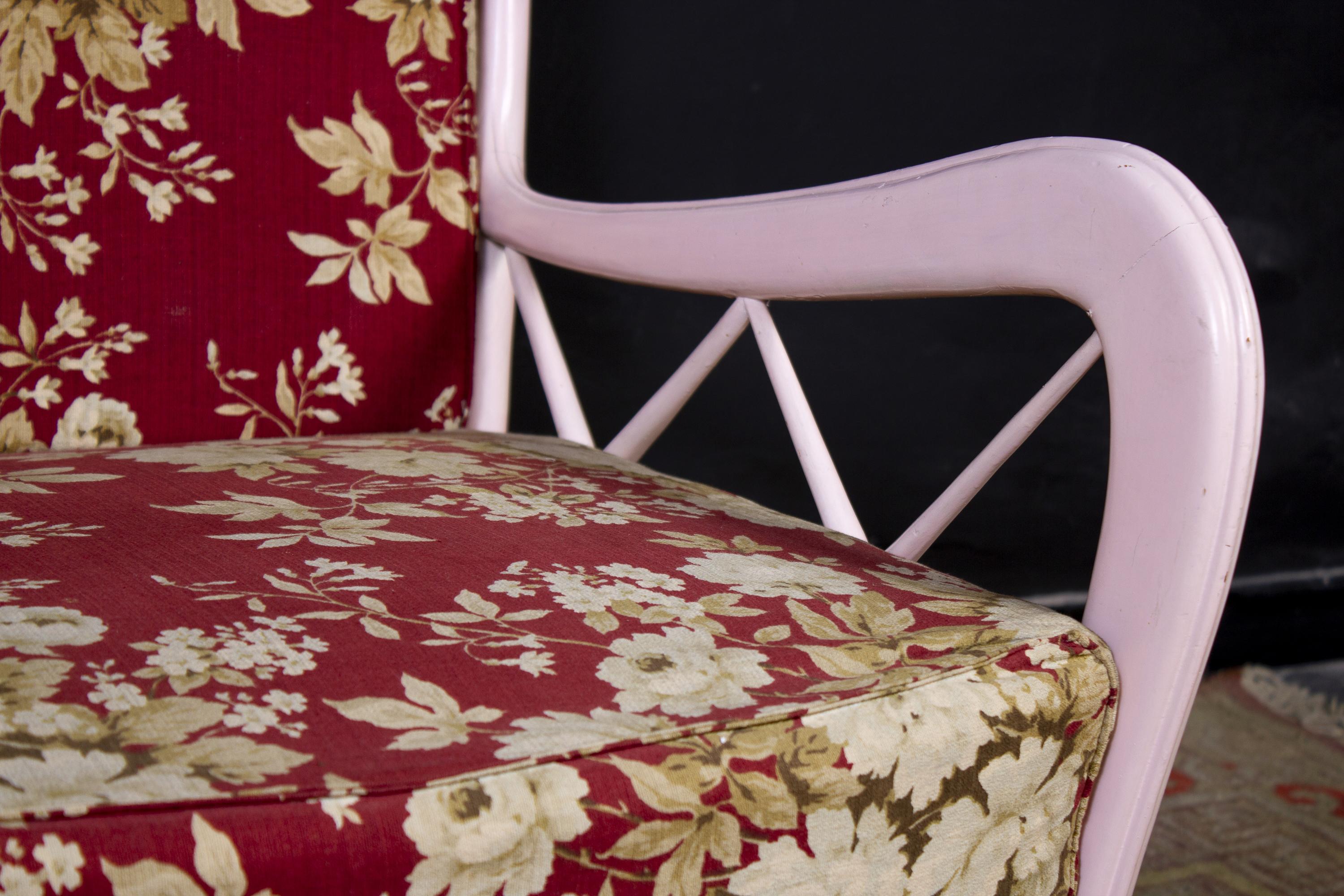 Paire de fauteuils et canapés italiens roses de style Paolo Buffa, années 1950 en vente 3