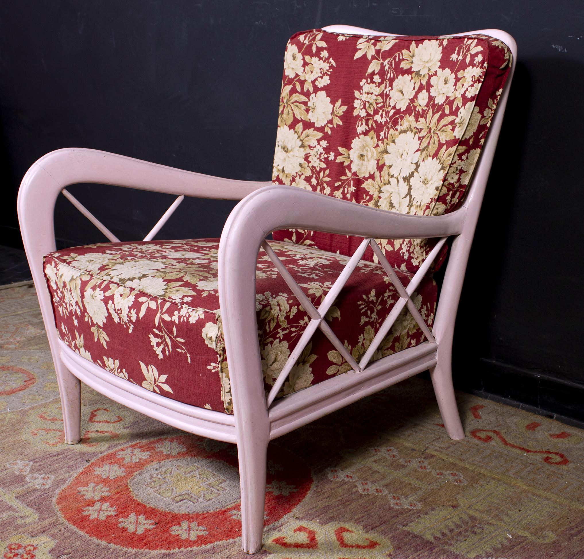 Bois Paire de fauteuils roses italiens du milieu du siècle, style Paolo Buffa, années 1950 en vente