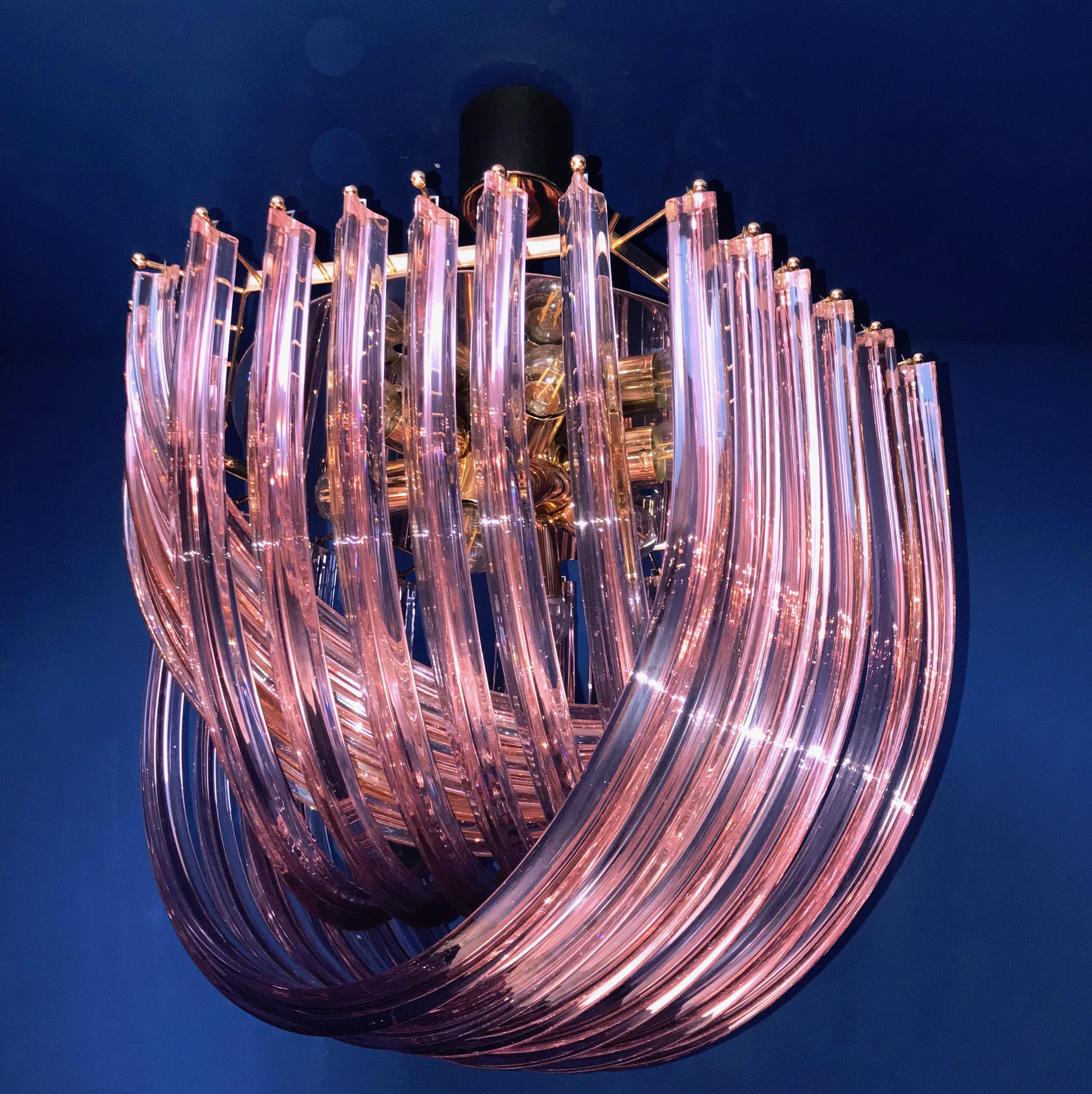 20ième siècle Plafonnier ou plafonnier encastré Curvati de Murano rose, 1990 en vente