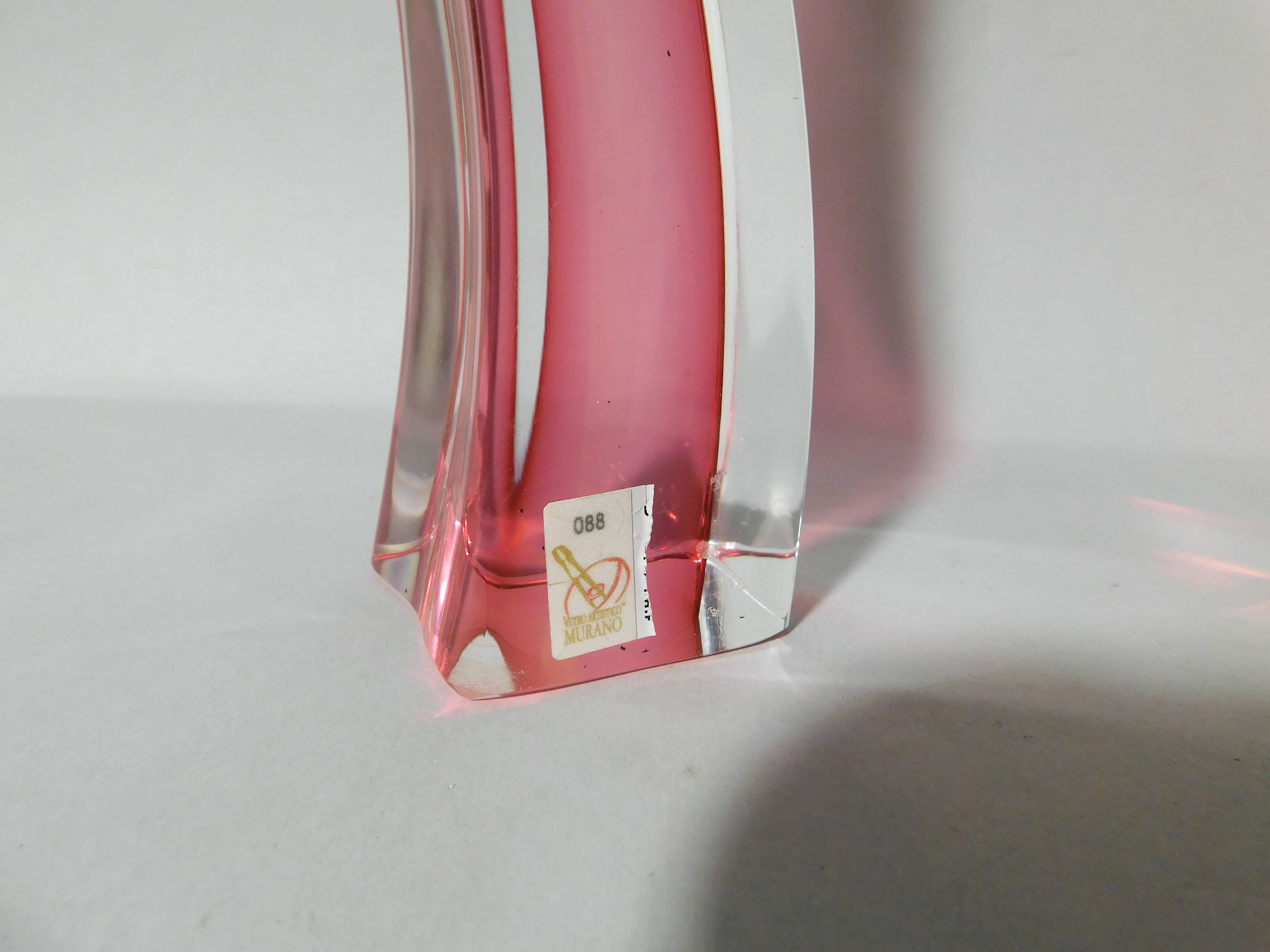 Pair of Pink Murano Glass Candlesticks by Giuliano Tosi in vendita 1