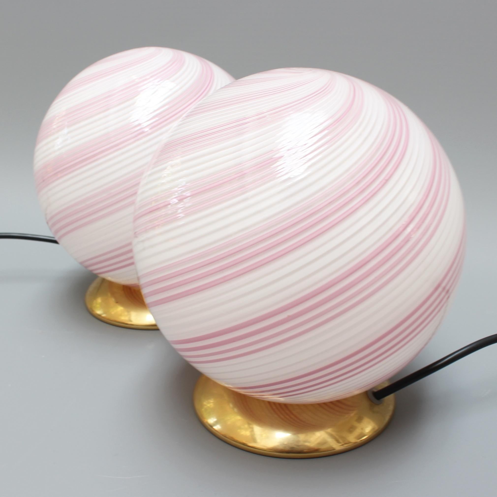 Pair of Pink Murano Glass Globe Table Lamps, circa 1960s In Excellent Condition In London, GB