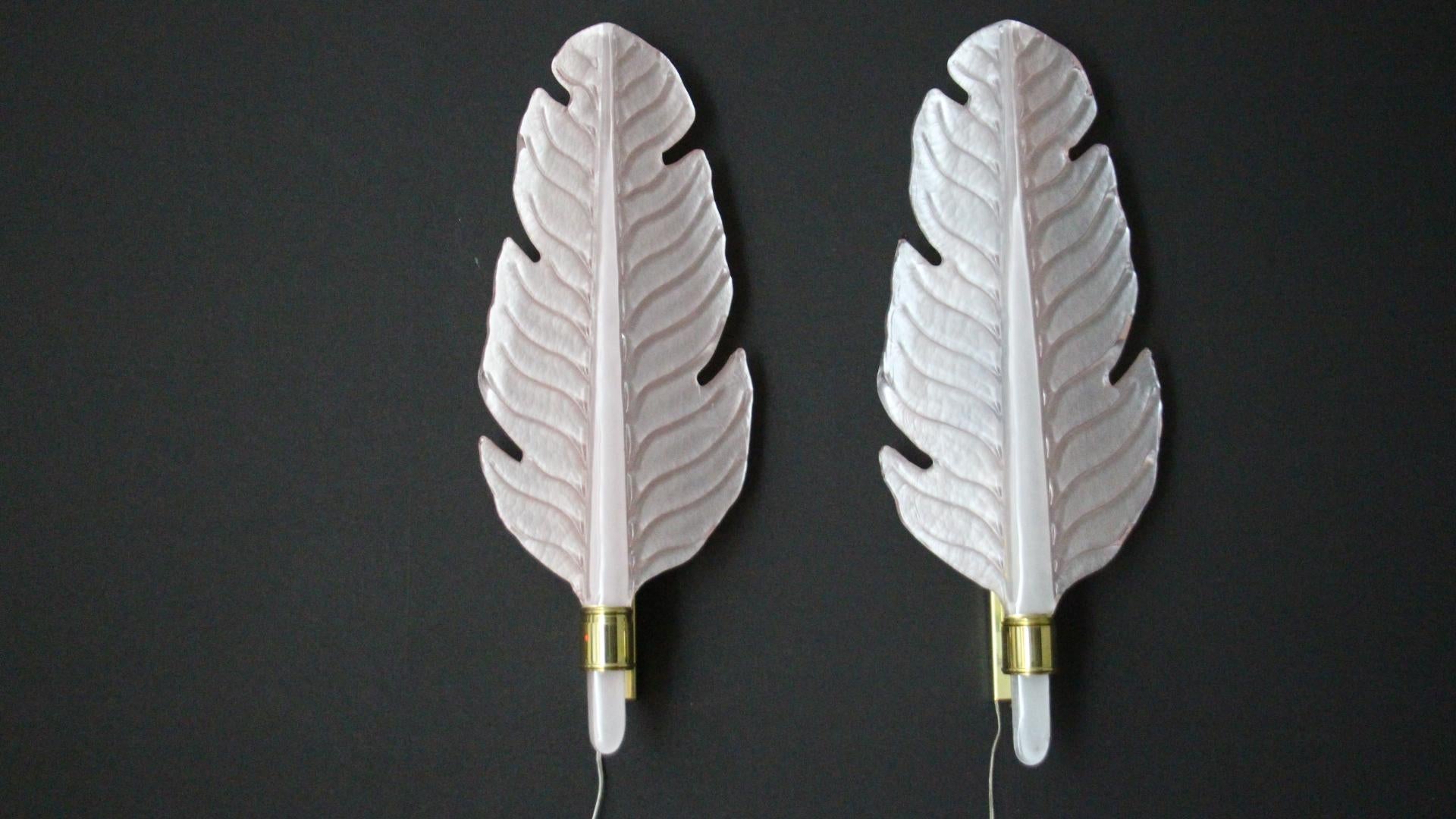 Coppia di lampade da parete a forma di foglia in vetro di Murano rosa,  Stile Barovier in vendita 7