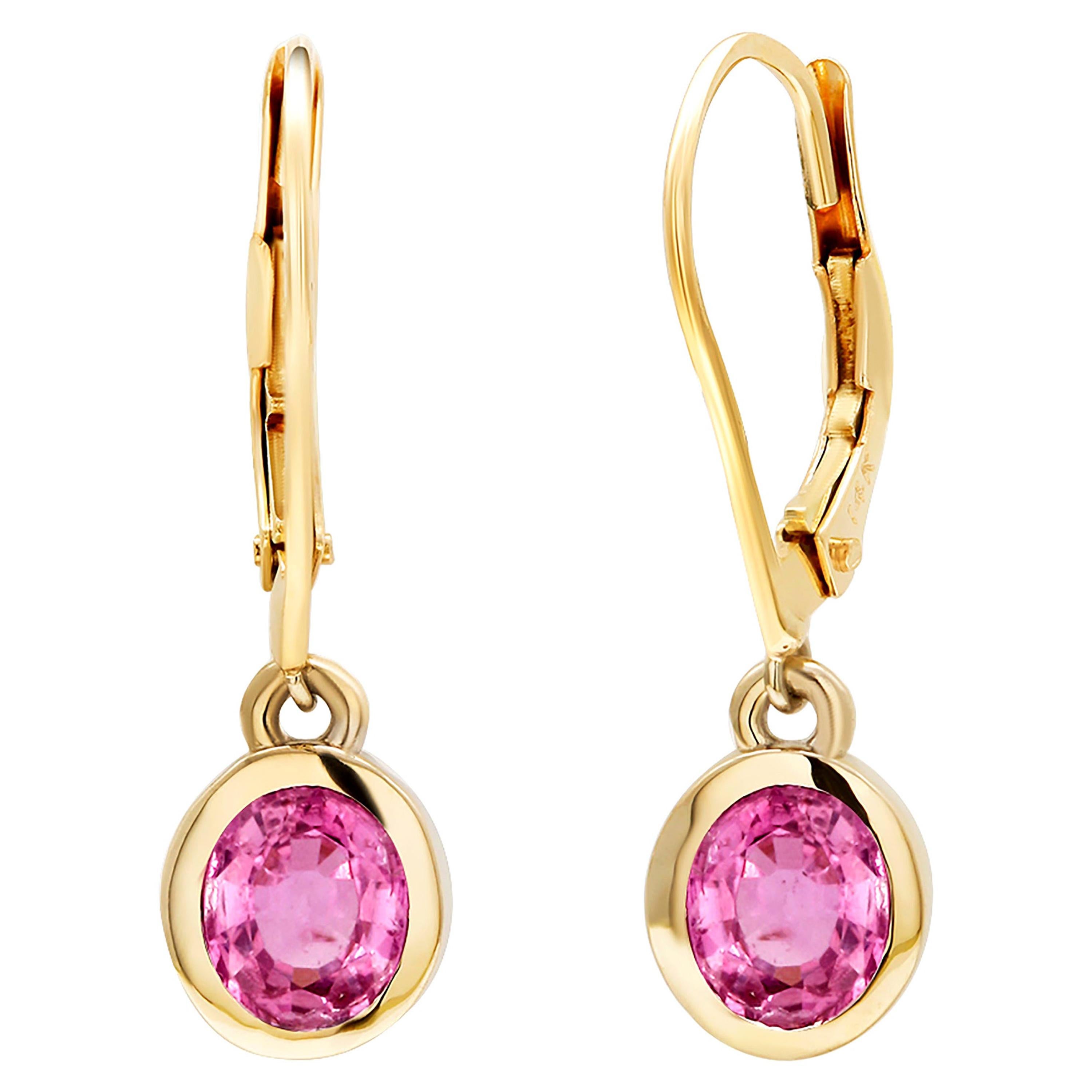 Pair of Pink Sapphire Gold Hoop Earrings Weighing 1.65 Carat