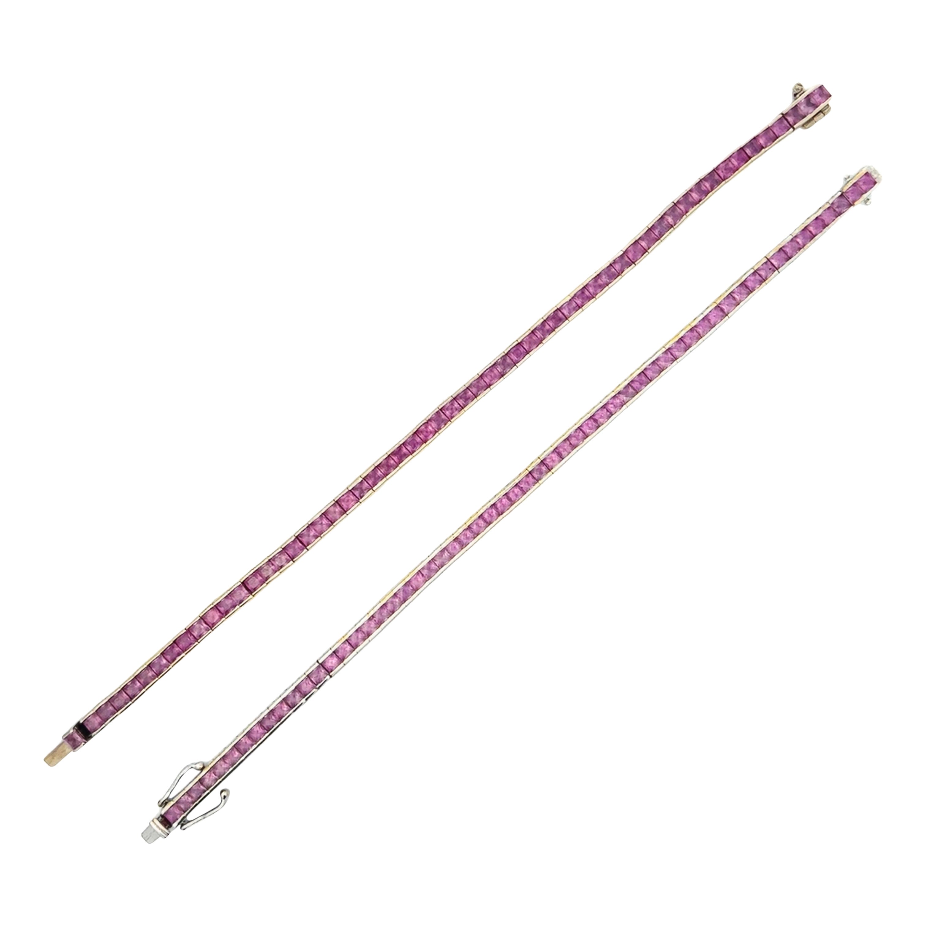 Par de pulseras de zafiro rosa en venta
