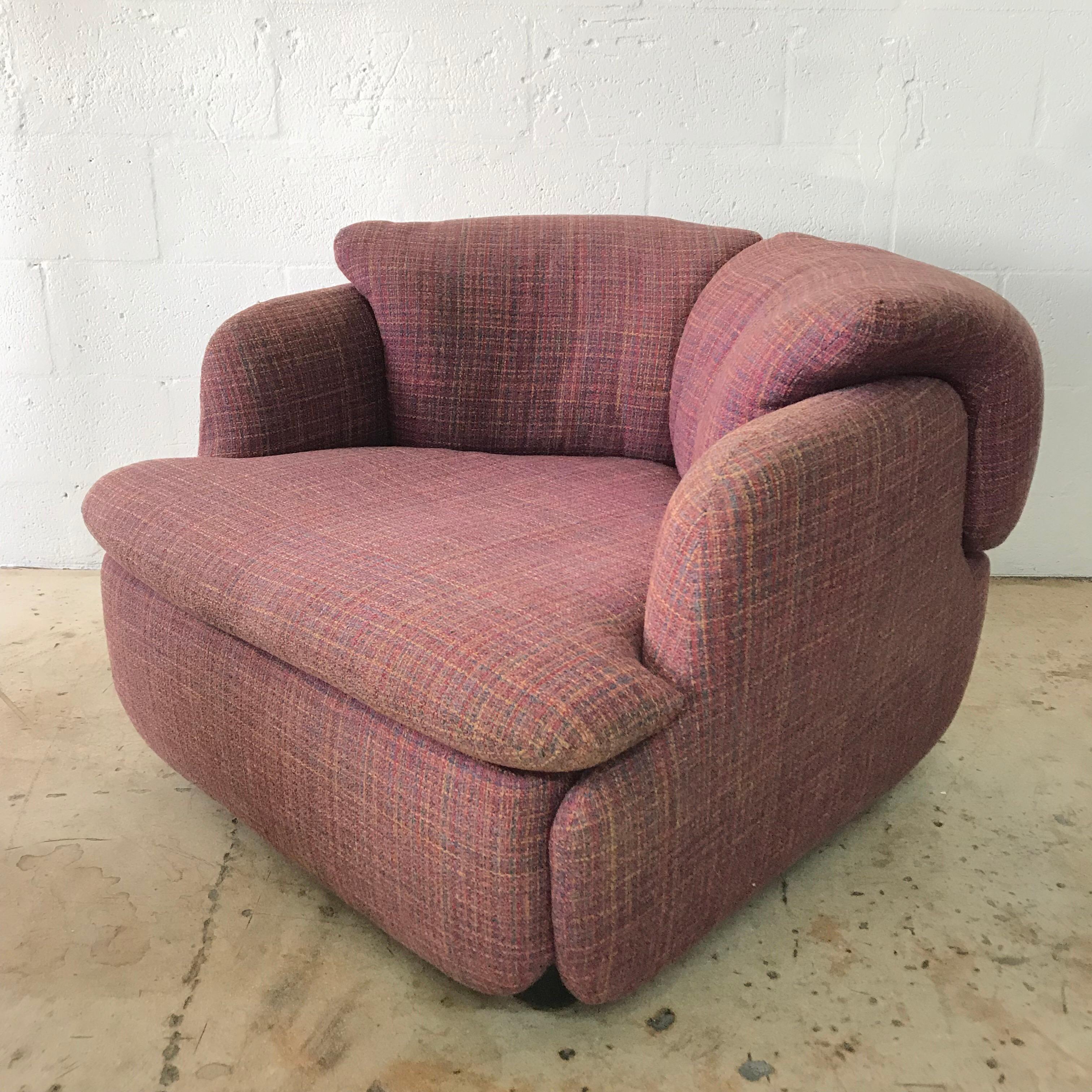 20th Century Pair of Pink Tweed “Confidential” Chairs by Alberto Rosselli for Saporiti Italia