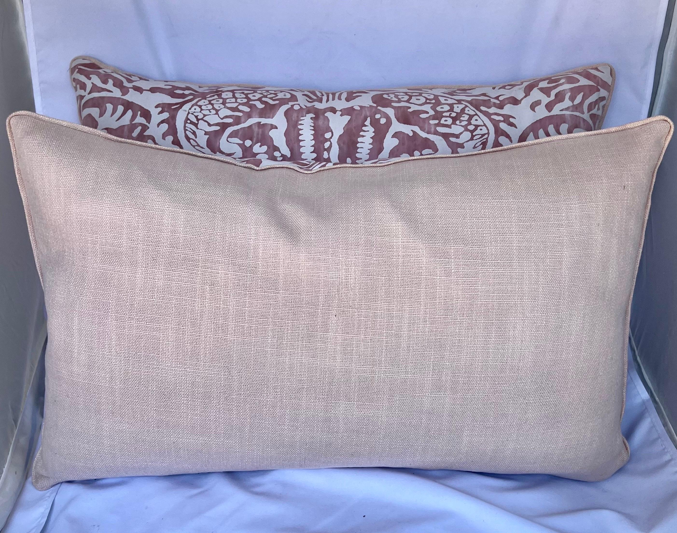 Italian Pair of Pink & White Fortuny Style Pillows For Sale