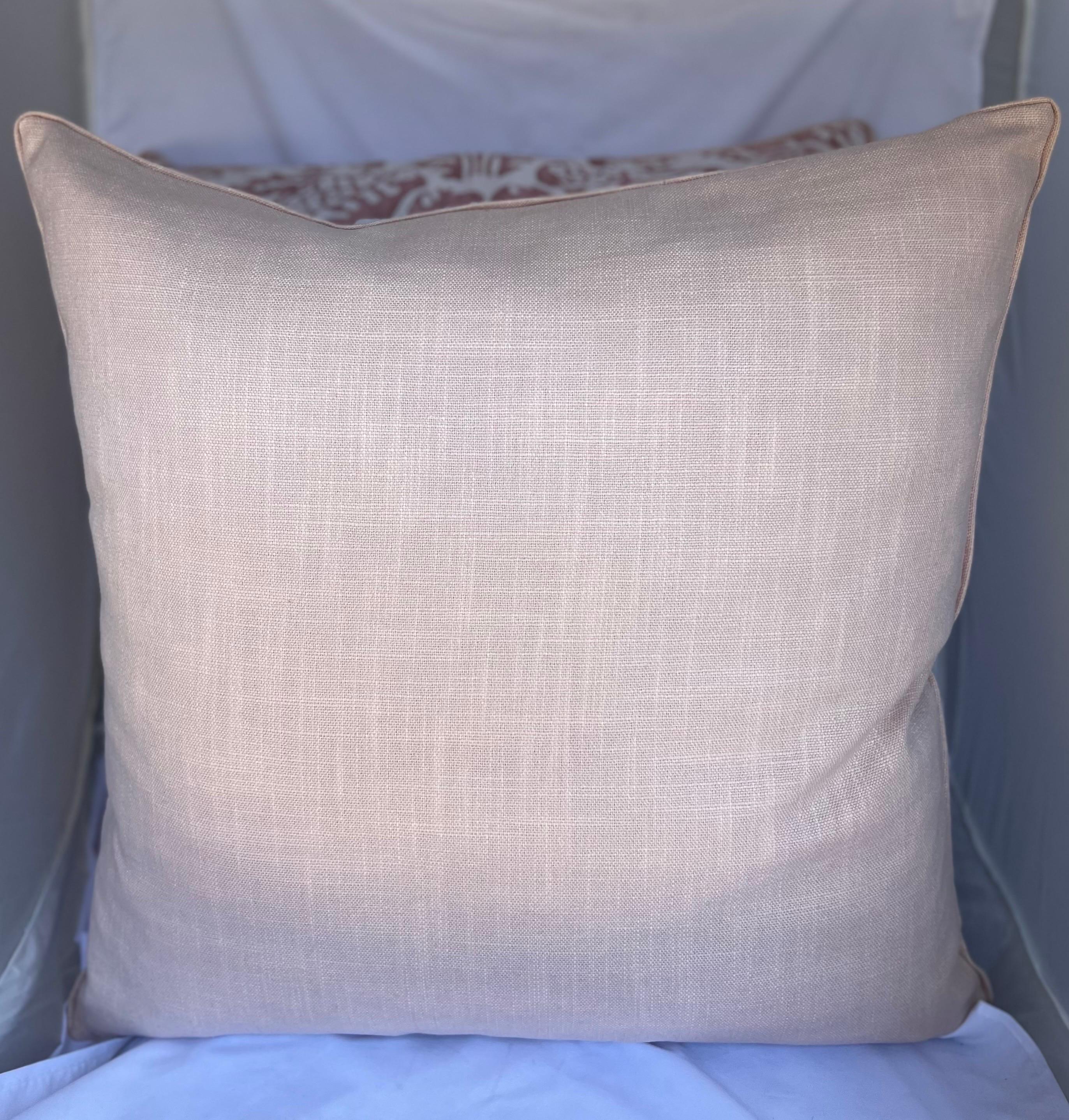 Pink & White Glicine Fortuny Patterned Textile Pillow In Excellent Condition For Sale In Los Angeles, CA