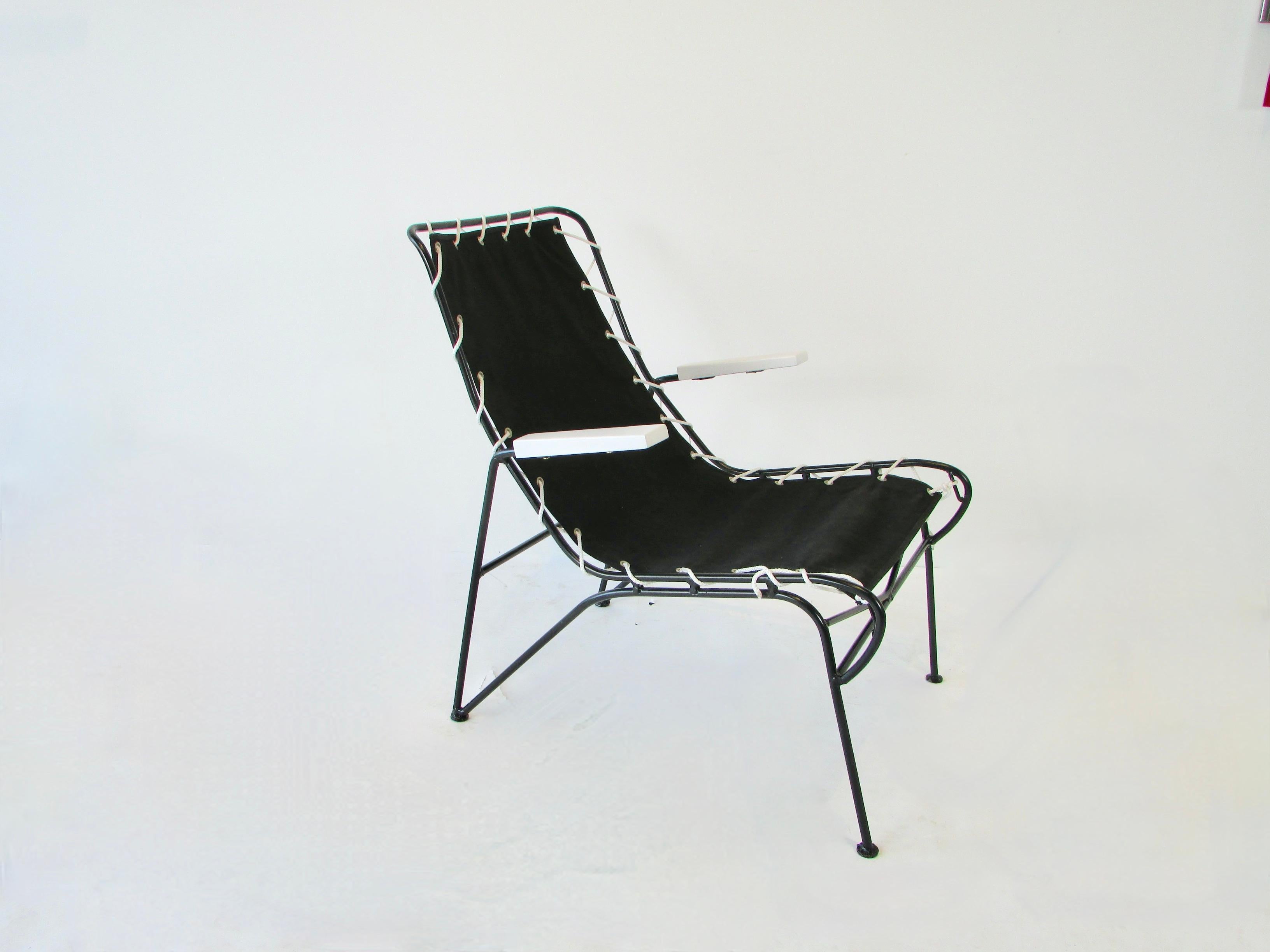 20th Century Pair of Pipsin Saarinen Swanson Wrought Iron Frame Chairs with Canvas Sling Seat For Sale
