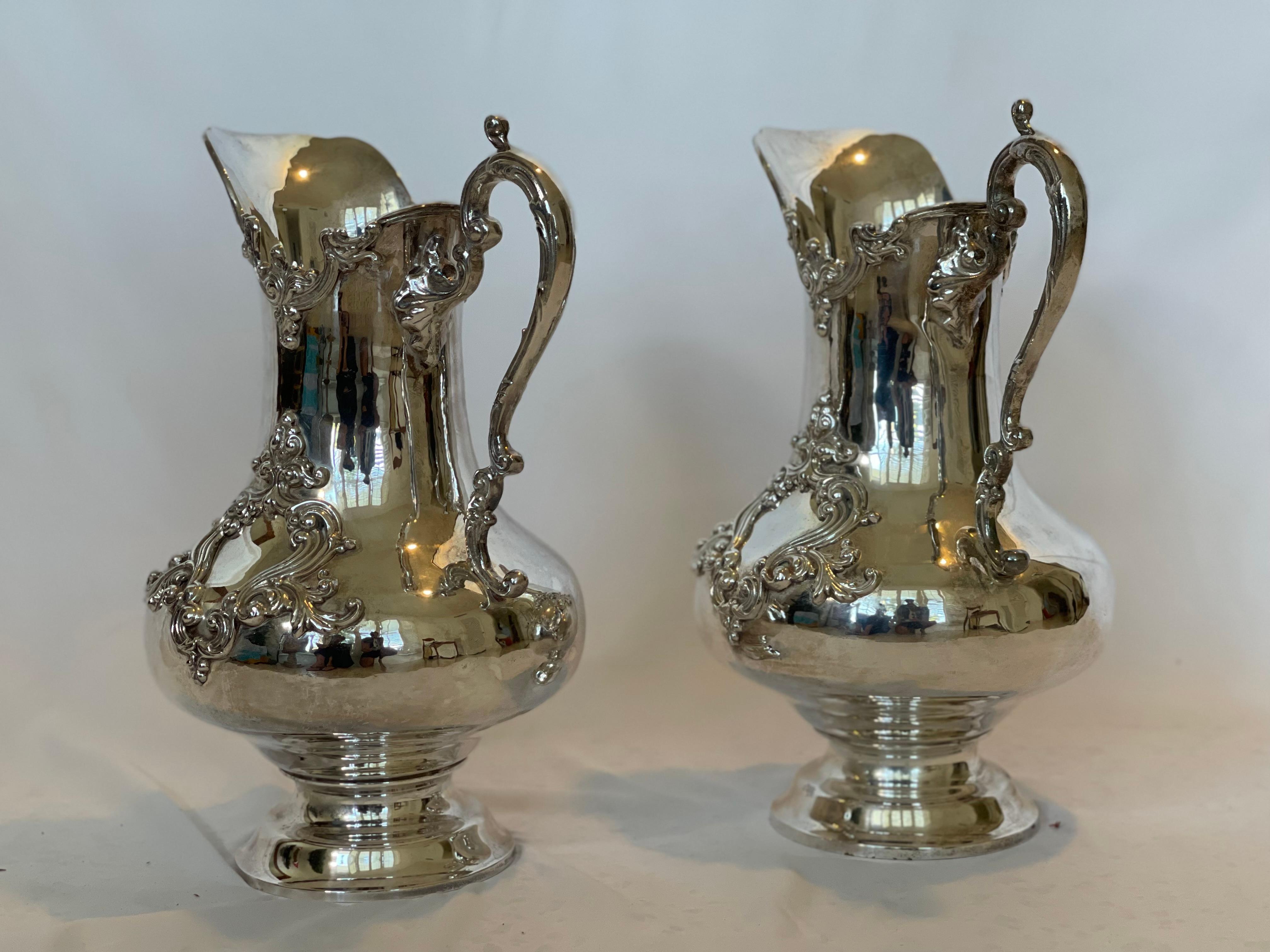Pair of Pitchers Royal Castle Sheffield EP In Good Condition For Sale In palm beach, FL