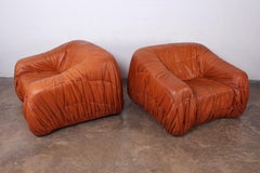 Pair of 'Piumino' Lounge Chairs by De Pas, D'urbino & Lomazzi for Dell'Oca