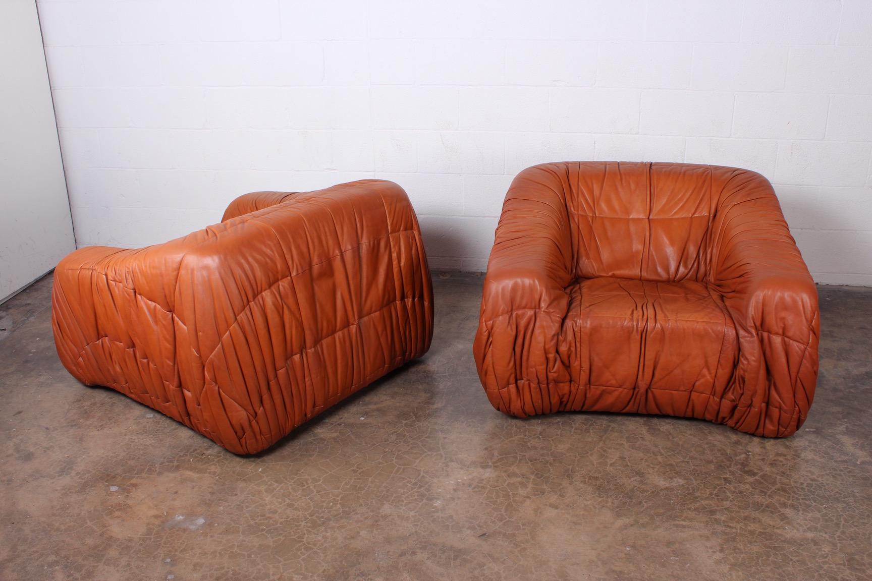 Pair of 'Piumino' Lounge Chairs by De Pas, D'urbino & Lomazzi for Dell'Oca 3