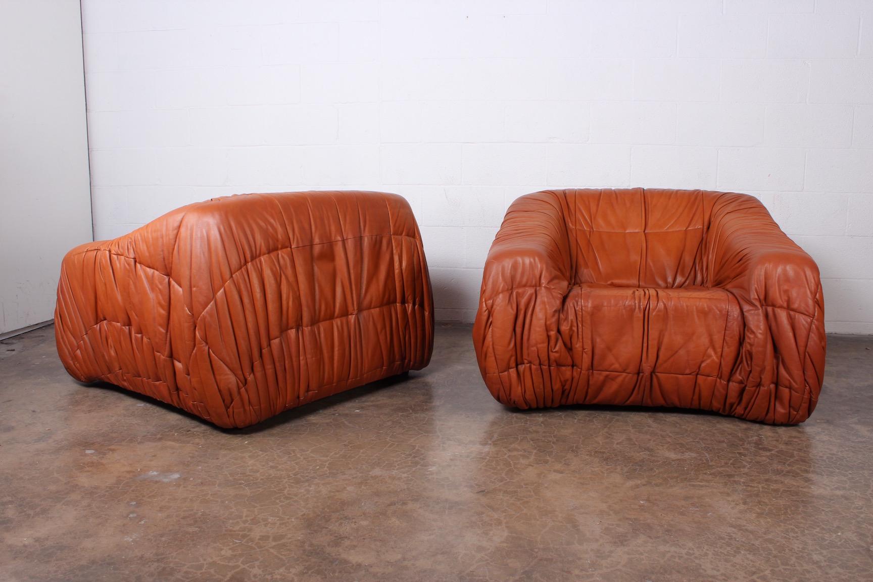 Pair of 'Piumino' Lounge Chairs by De Pas, D'urbino & Lomazzi for Dell'Oca 4