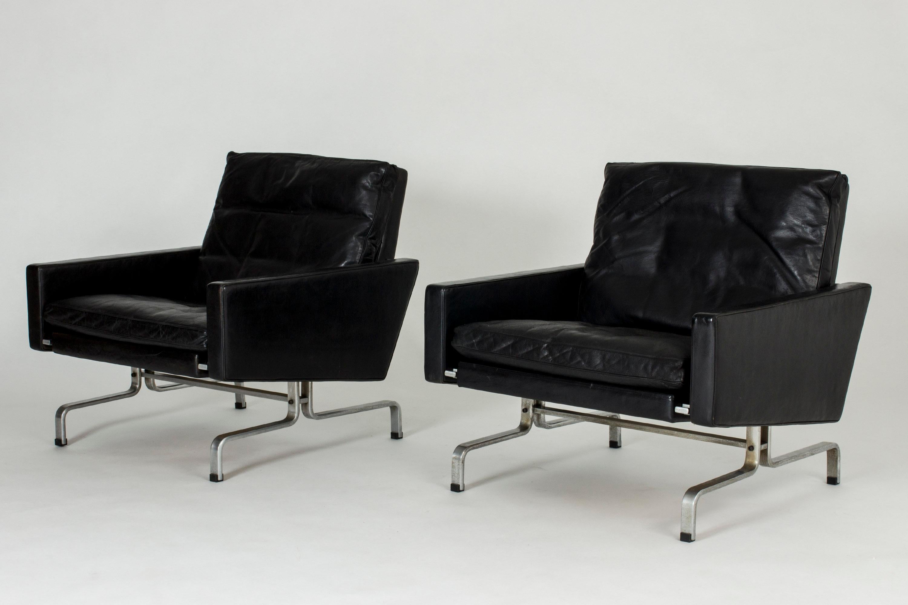 Scandinavian Modern Pair of “PK 31” Lounge Chairs by Poul Kjærholm for E. Kold Christensen