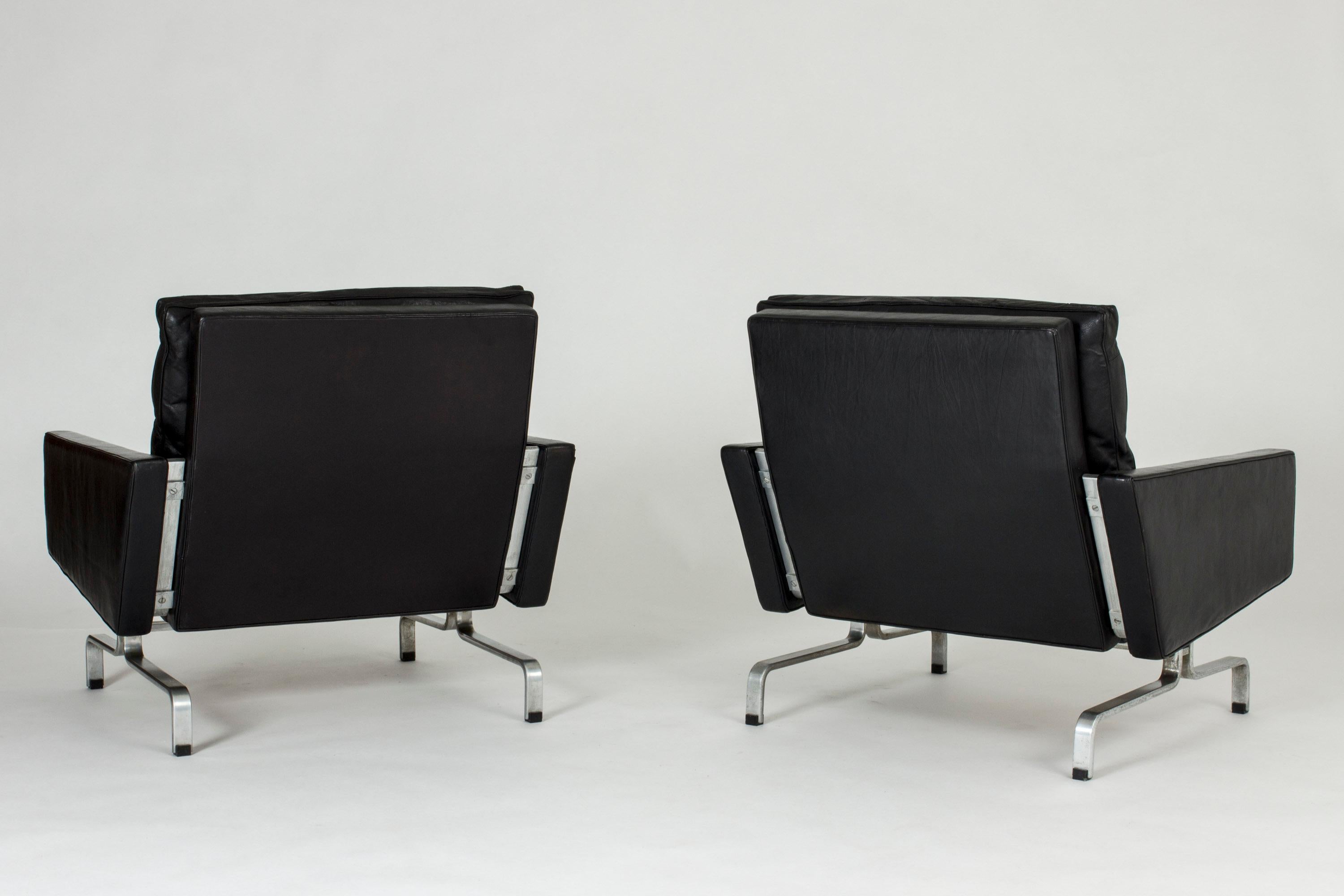 Pair of “PK 31” Lounge Chairs by Poul Kjærholm for E. Kold Christensen In Good Condition In Stockholm, SE