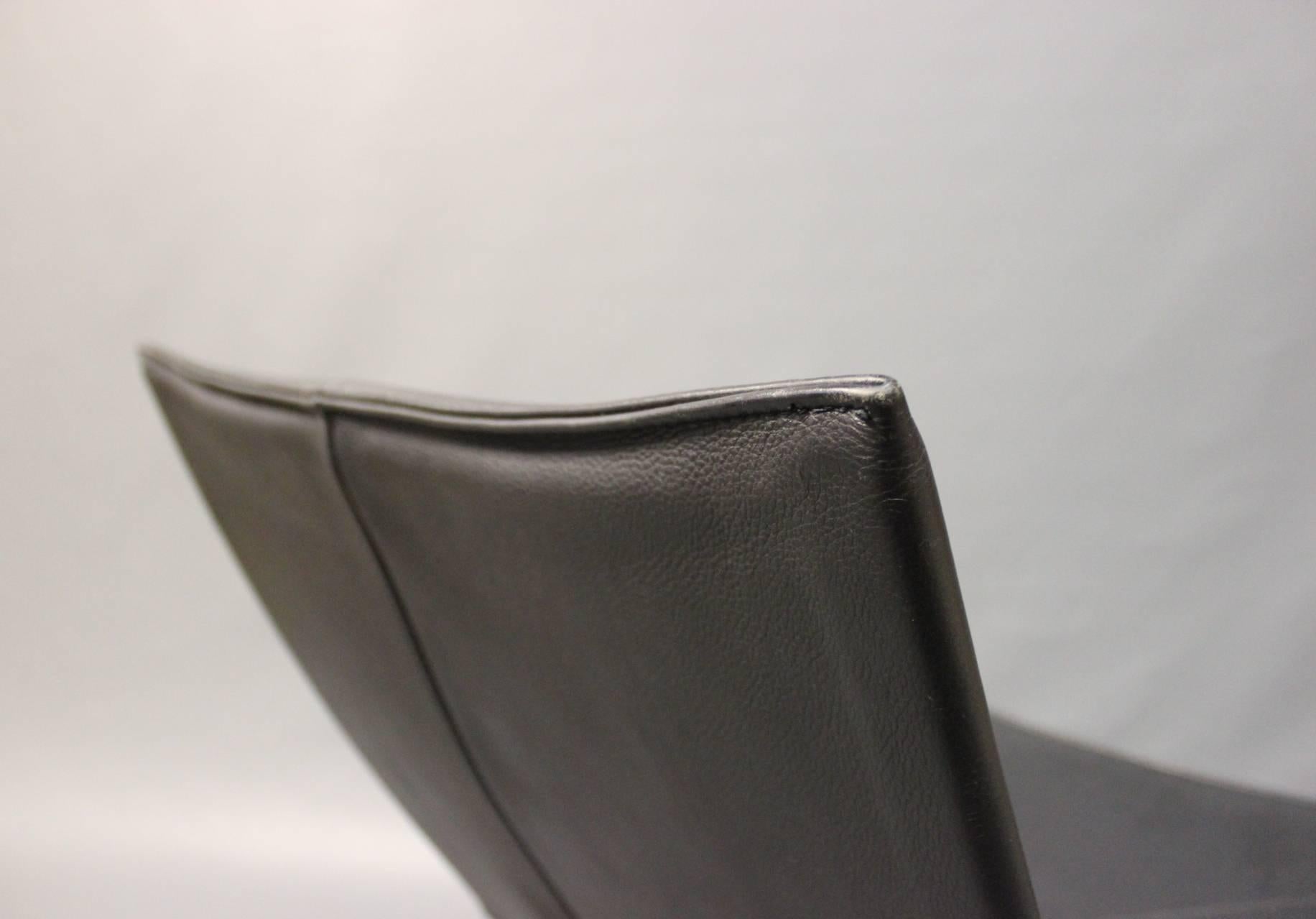 Leather Pair of PK22 Chairs by Poul Kjærholm and Fritz Hansen, 1989