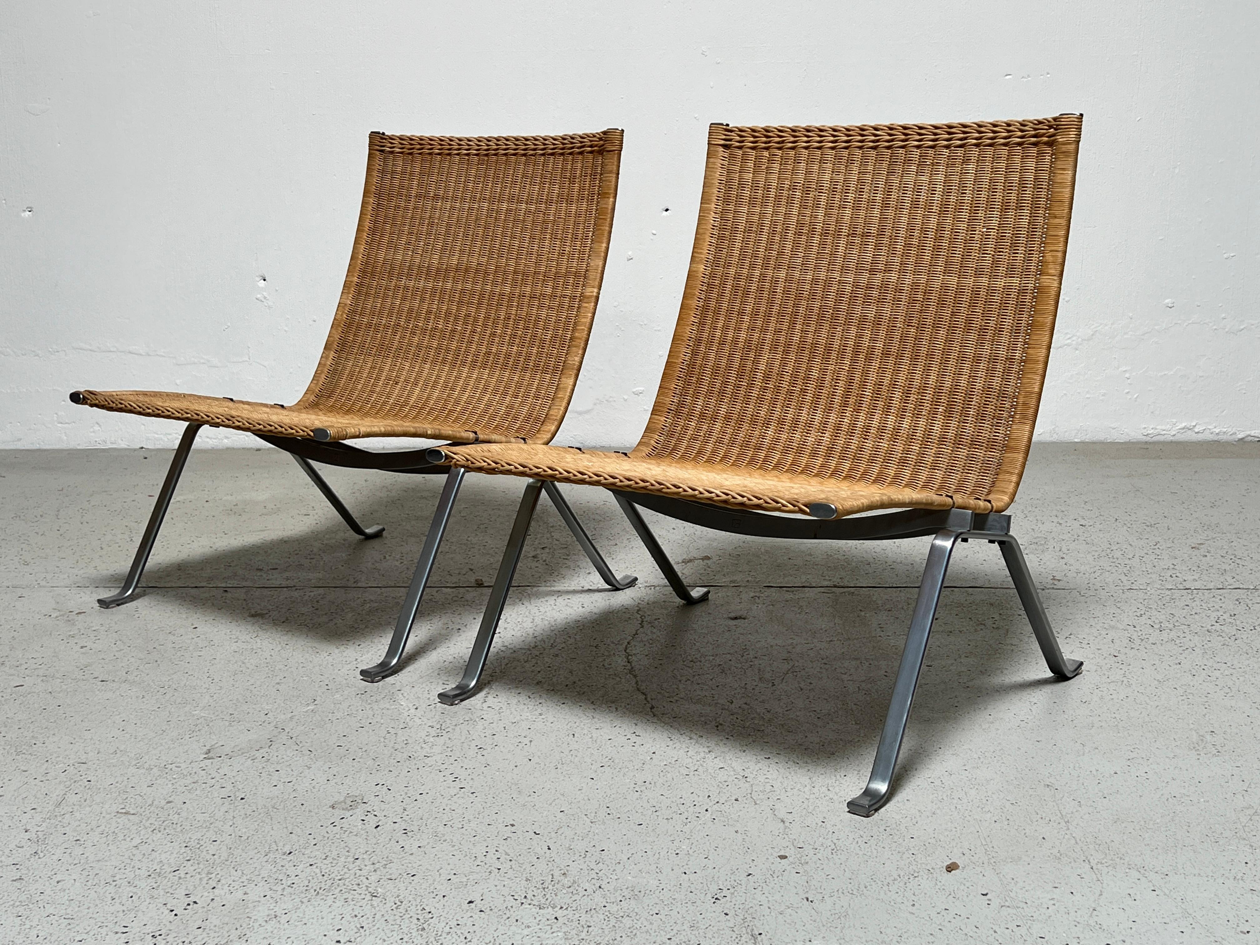 Pair of PK22 Chairs by Poul Kjaerholm for E. Kold Christensen 5