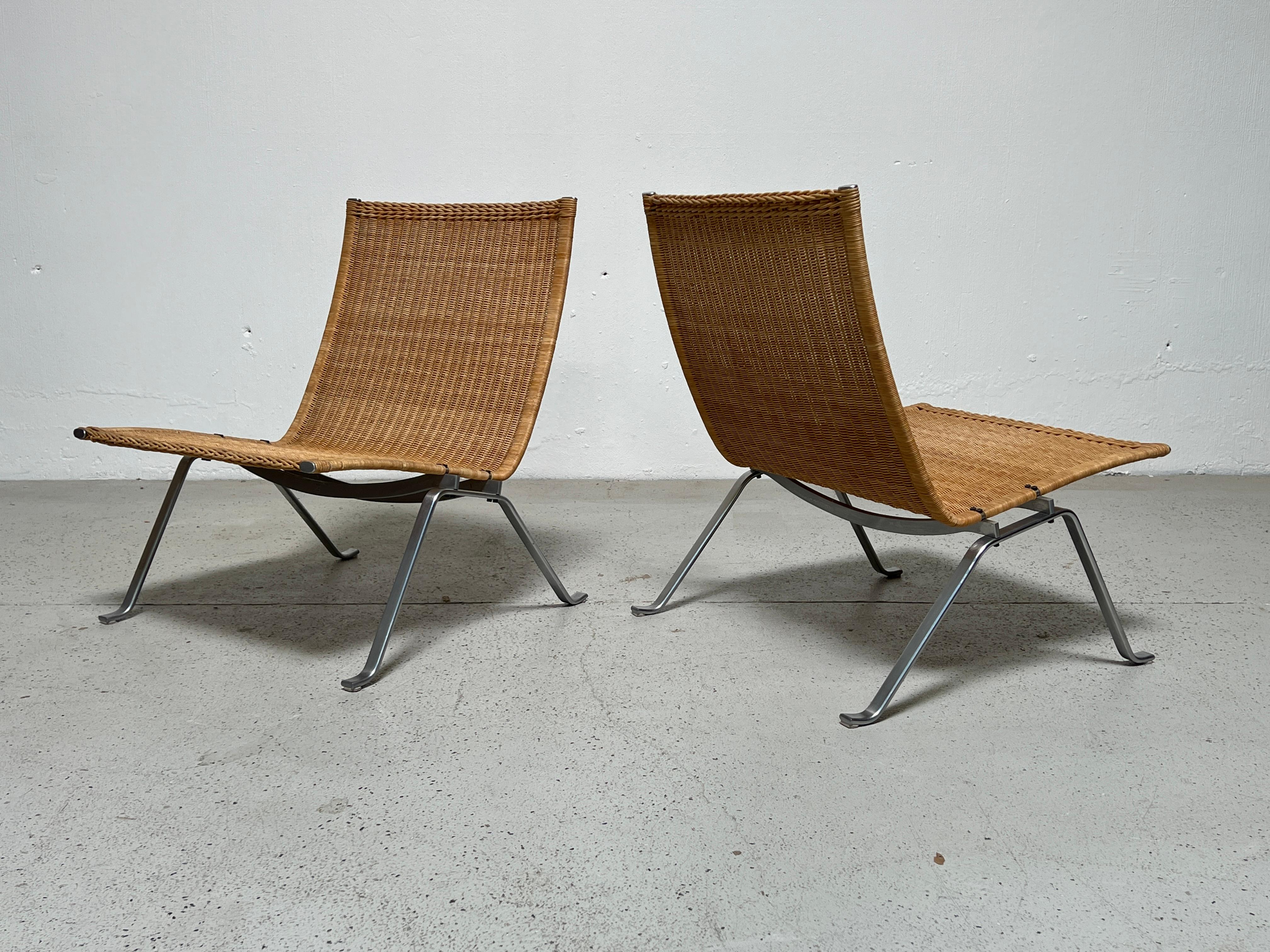 Mid-20th Century Pair of PK22 Chairs by Poul Kjaerholm for E. Kold Christensen