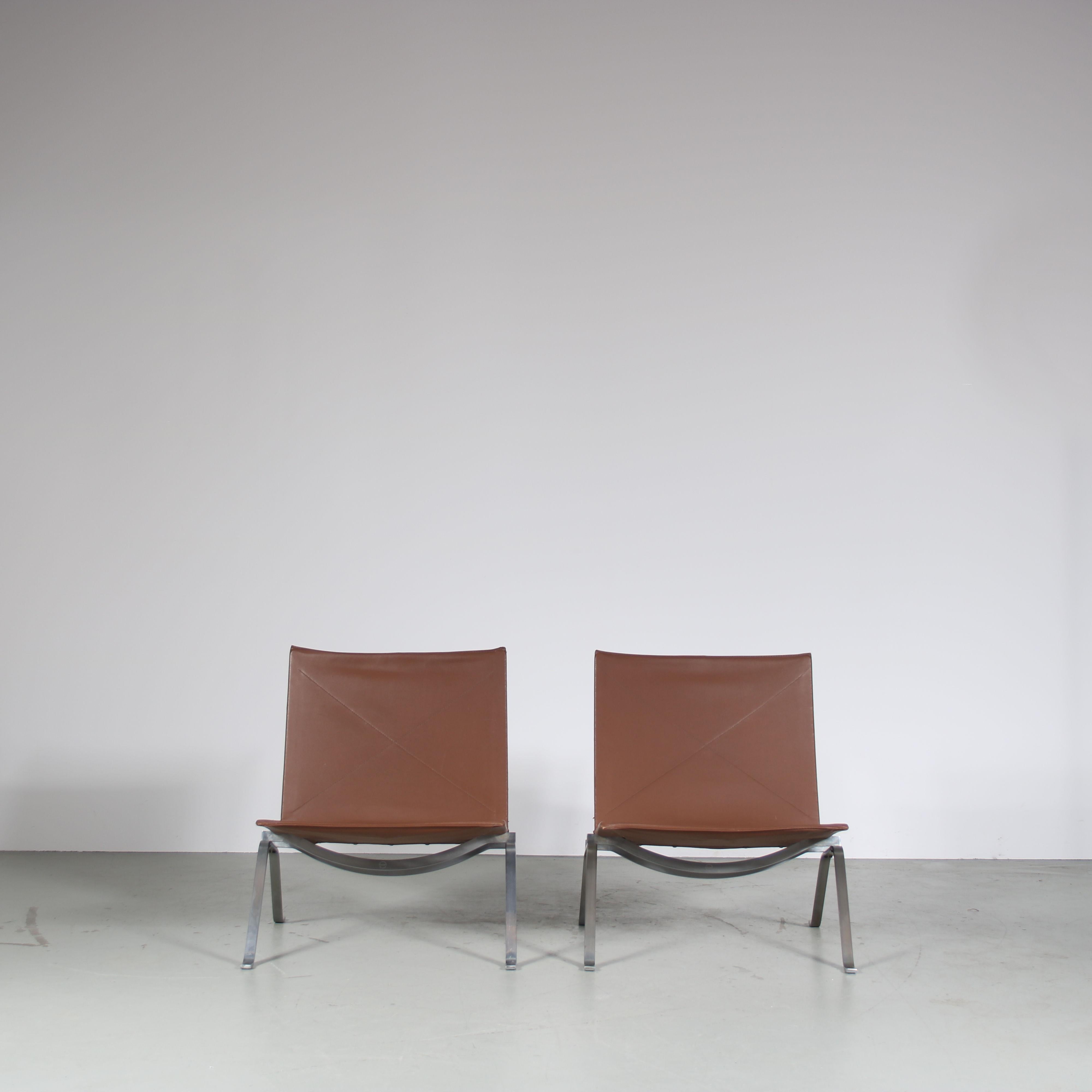 Danish Pair of PK22 Chairs by Poul Kjaerholm for Fritz Hansen, Denmark 1980