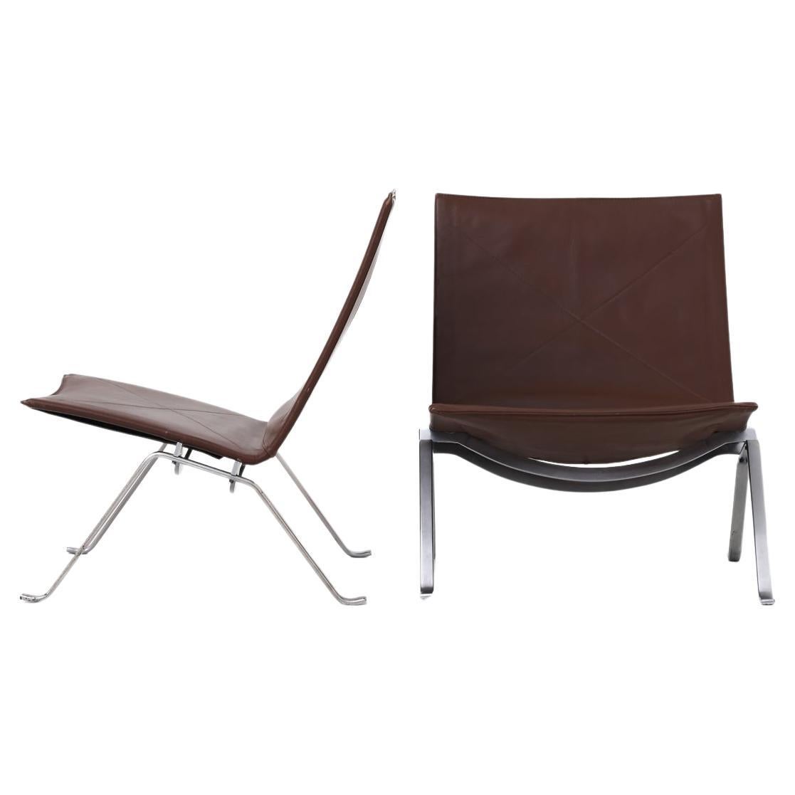 Pair of PK22 Easychairs by Poul Kjærholm For Sale