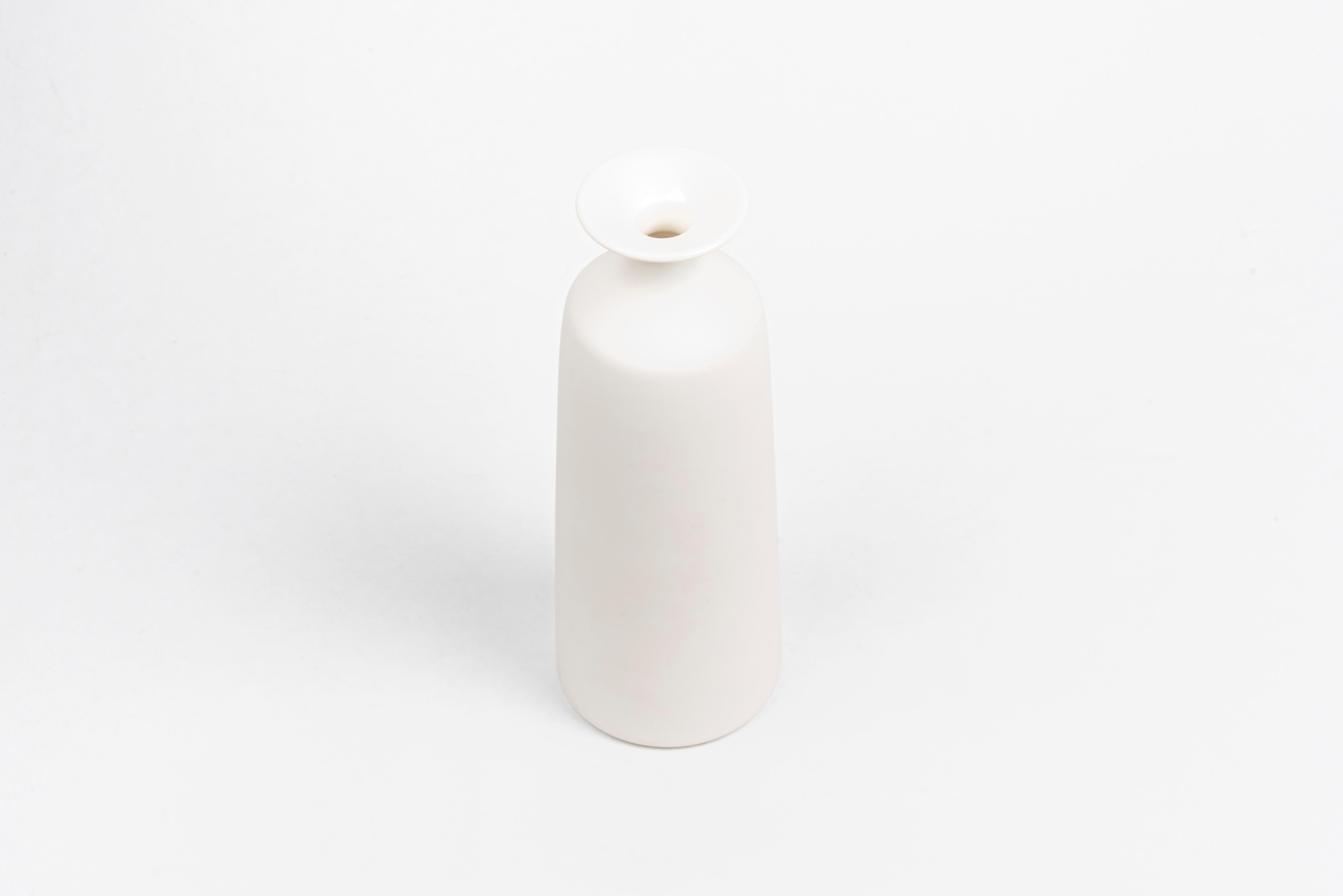 Post-Modern Pair of Plain Vases II  by Studio Cúze For Sale