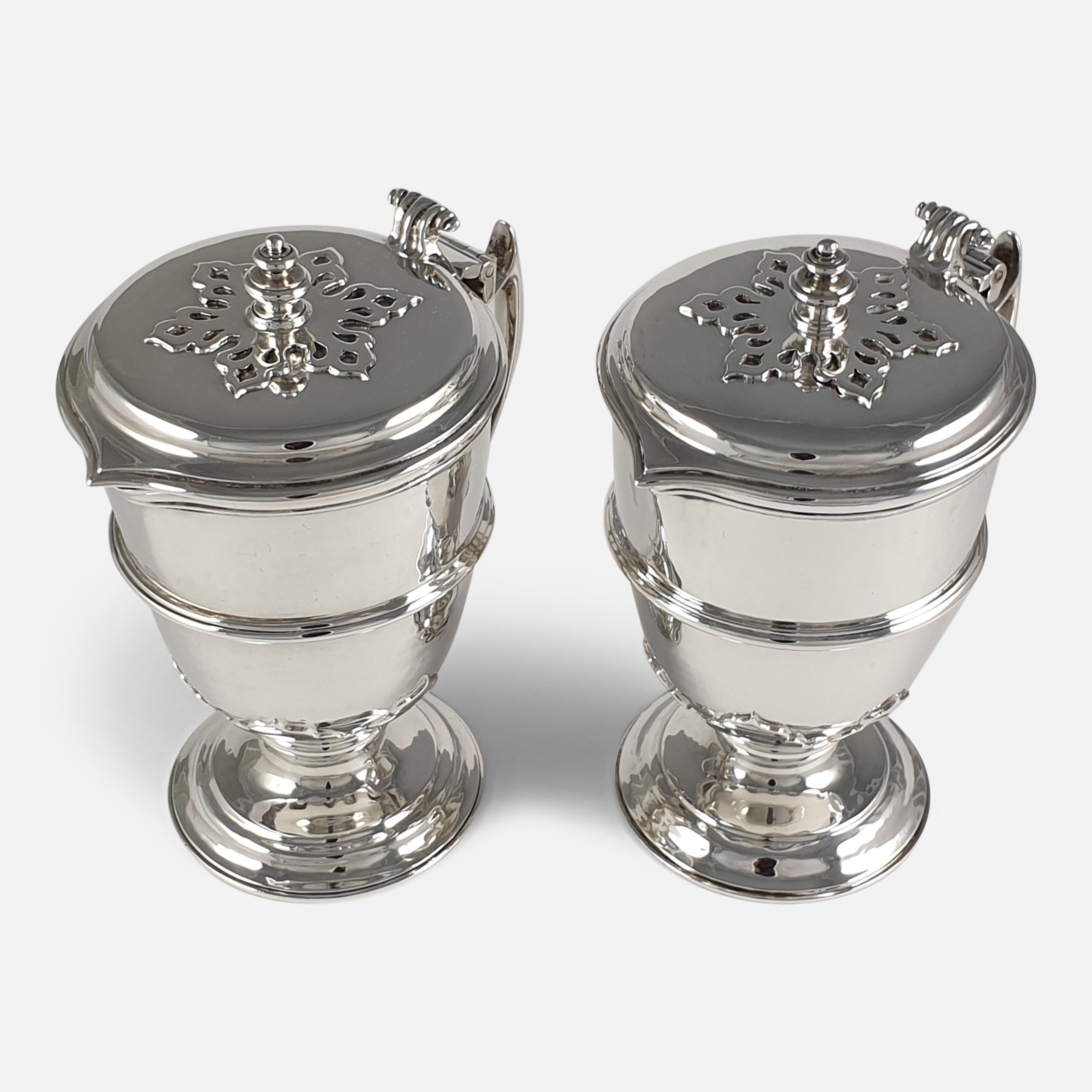Pair of Sterling Silver Ewers, London, 1935 For Sale 2