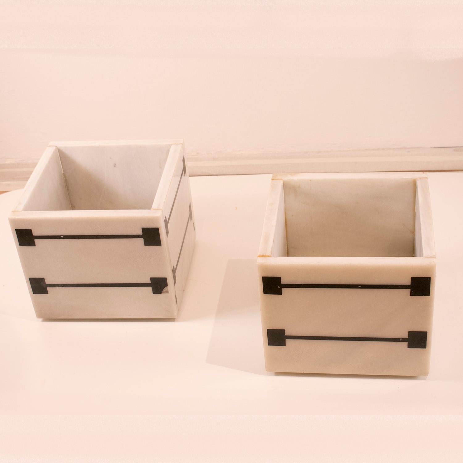 Marble Pair of planters in black and white marble. Spain 1970