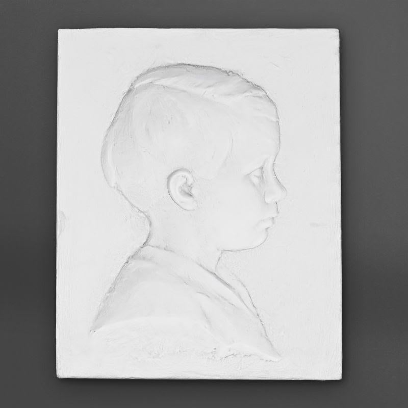 Art Déco Coppia di profili di bambino in gesso, XX secolo. in vendita