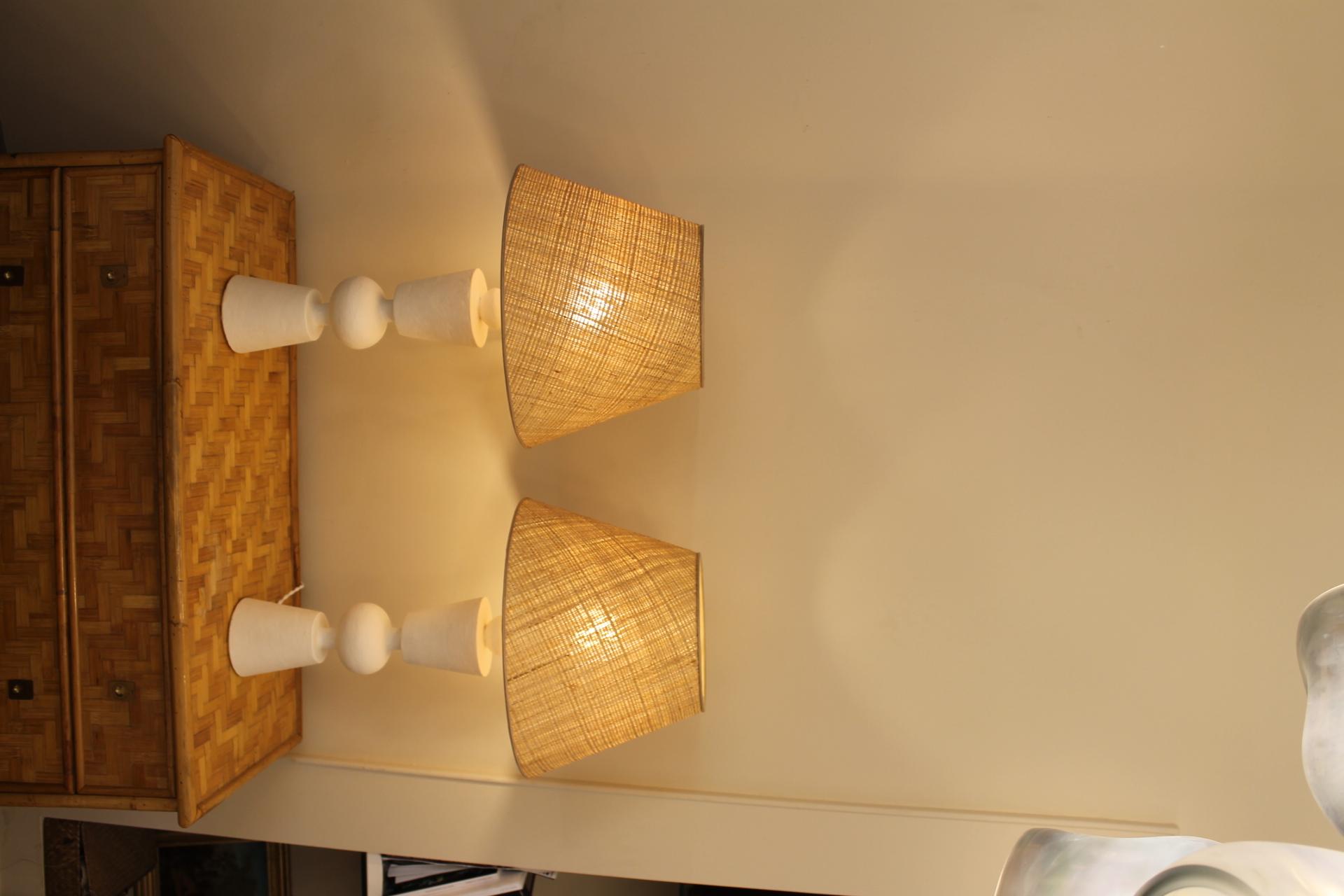 XXIe siècle et contemporain Paire de lampes en plâtre, à la manière de Jean Michel Franck en vente