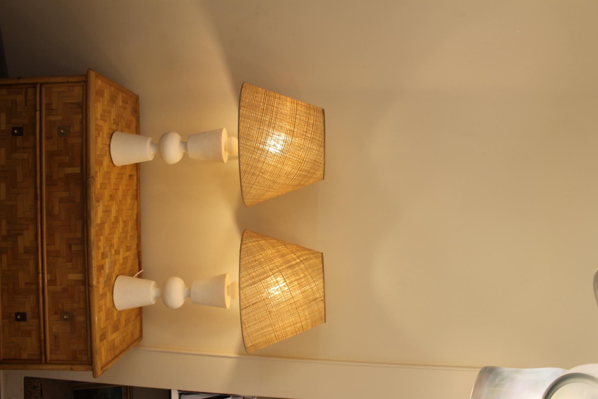 Plâtre Paire de lampes en plâtre, à la manière de Jean Michel Franck en vente