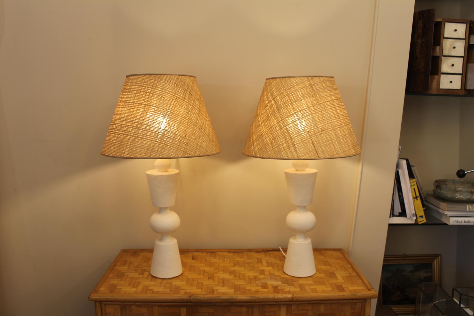 Paire de lampes en plâtre, à la manière de Jean Michel Franck en vente 1